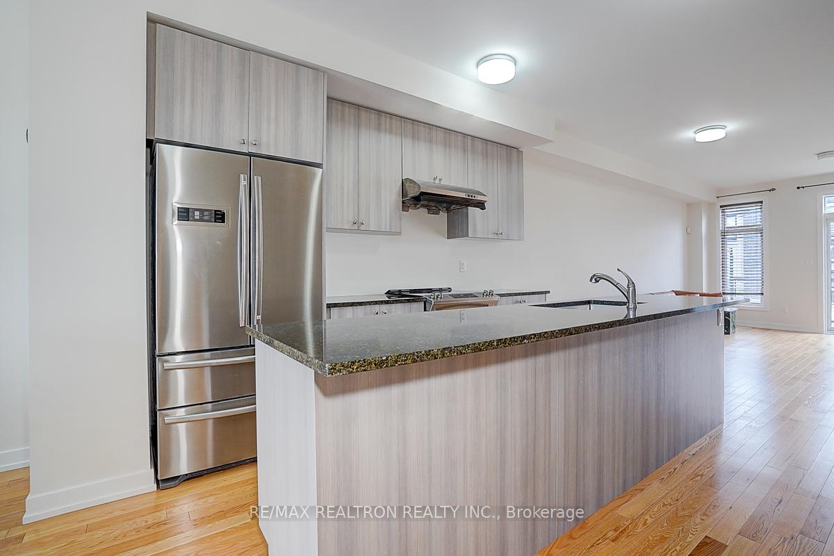 Photo 15 of 2656 Castlegate Crossing, Pickering, Duffin Heights — HOMEH