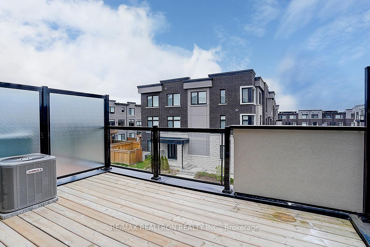 Photo 24 of 2656 Castlegate Crossing, Pickering, Duffin Heights — HOMEH