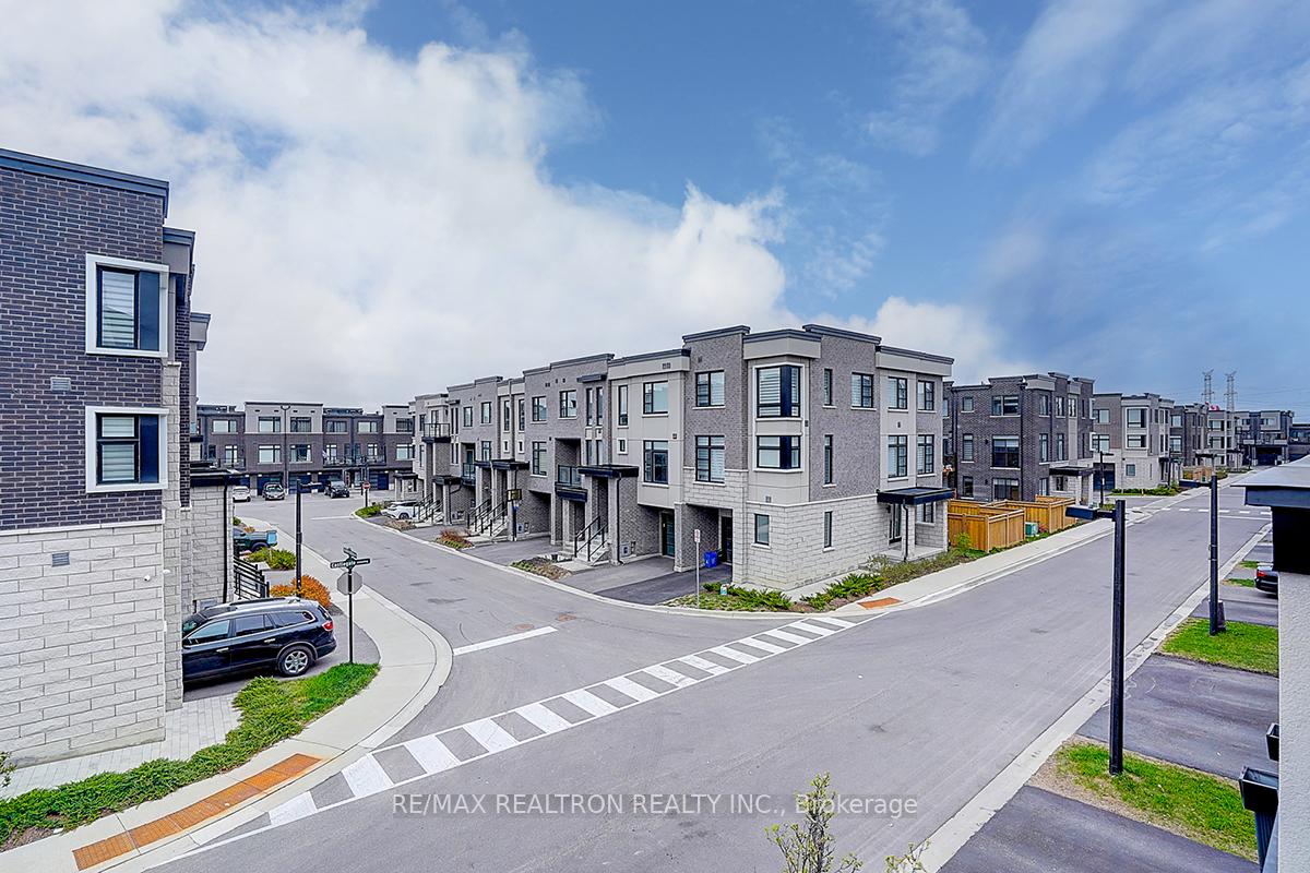 Photo 26 of 2656 Castlegate Crossing, Pickering, Duffin Heights — HOMEH