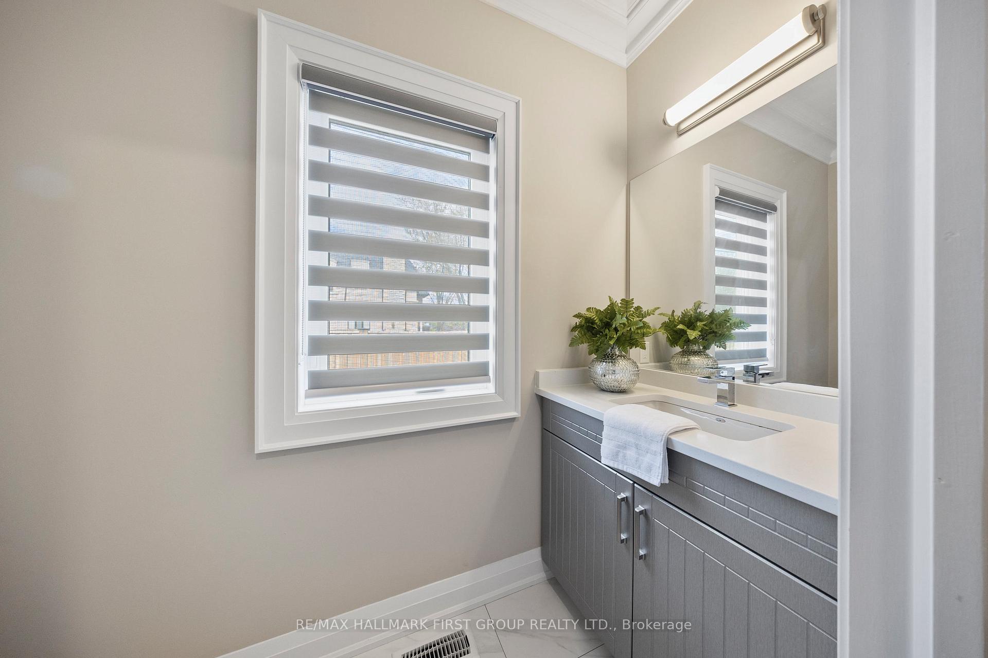 Photo 2 of 732 Hillview Crescent, Pickering, West Shore — HOMEH