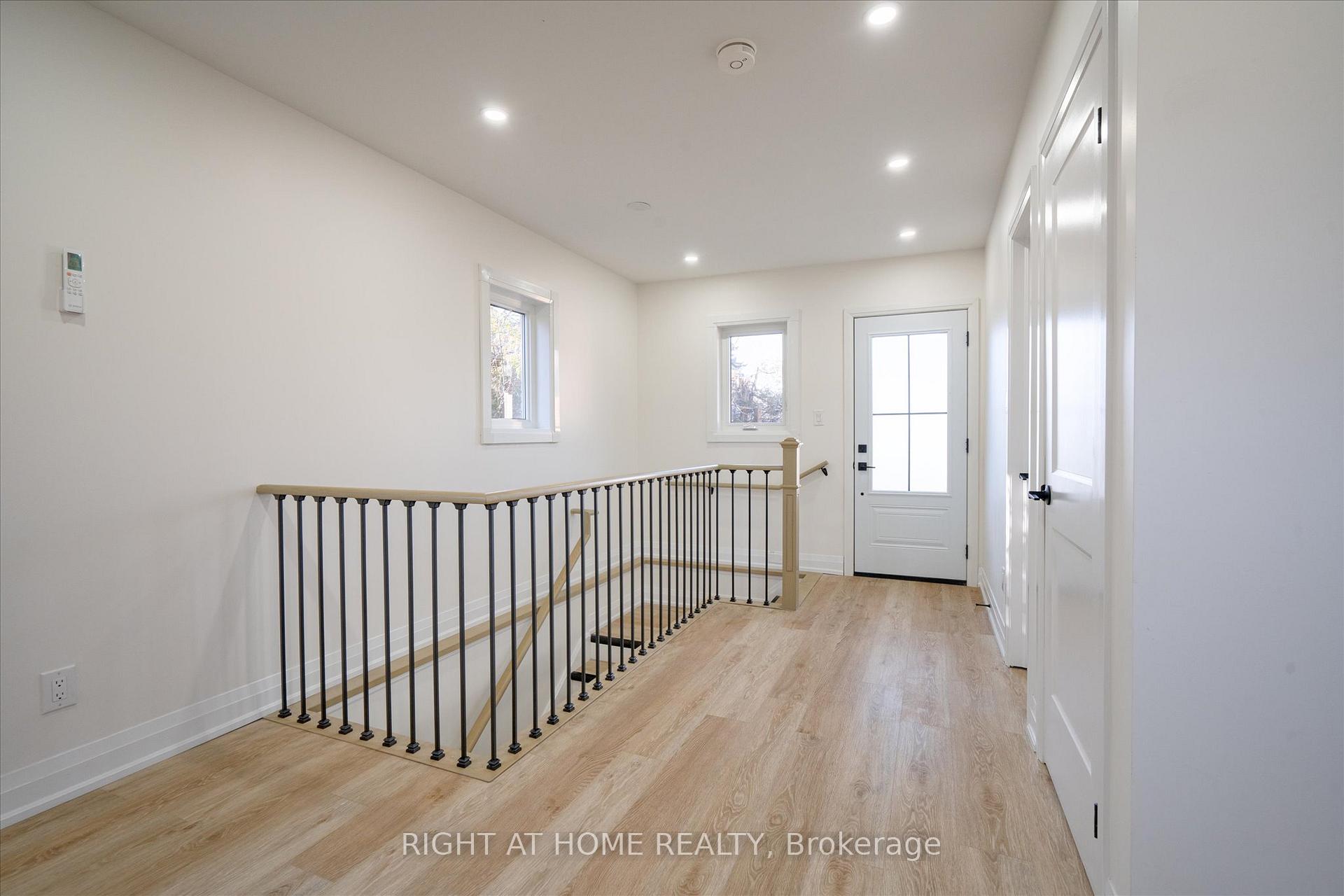 Photo 7 of 809 Helen Crescent, Pickering, Bay Ridges — HOMEH