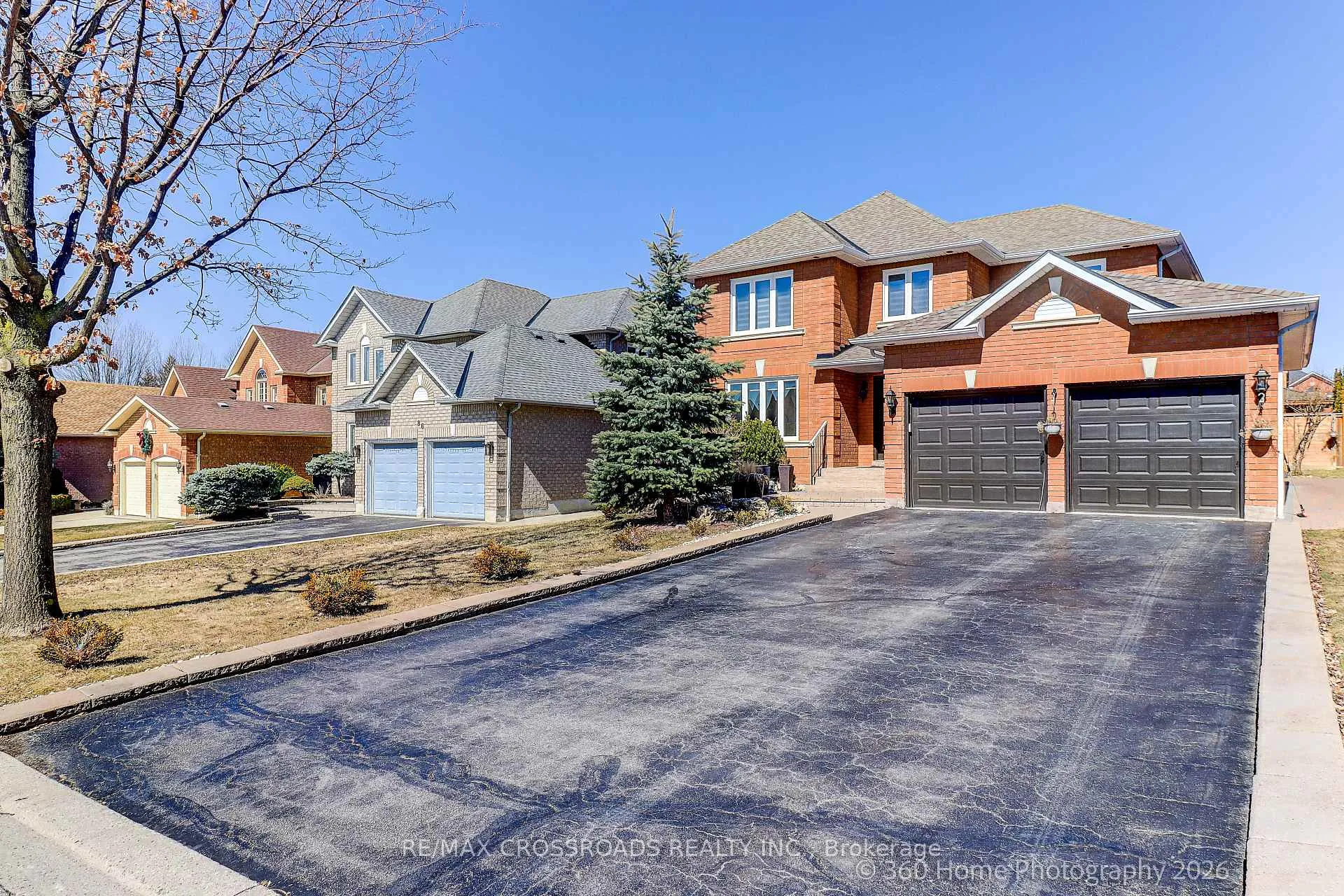 Photo 2 of 80 Lois Drive, Vaughan, Islington Woods — HOMEH