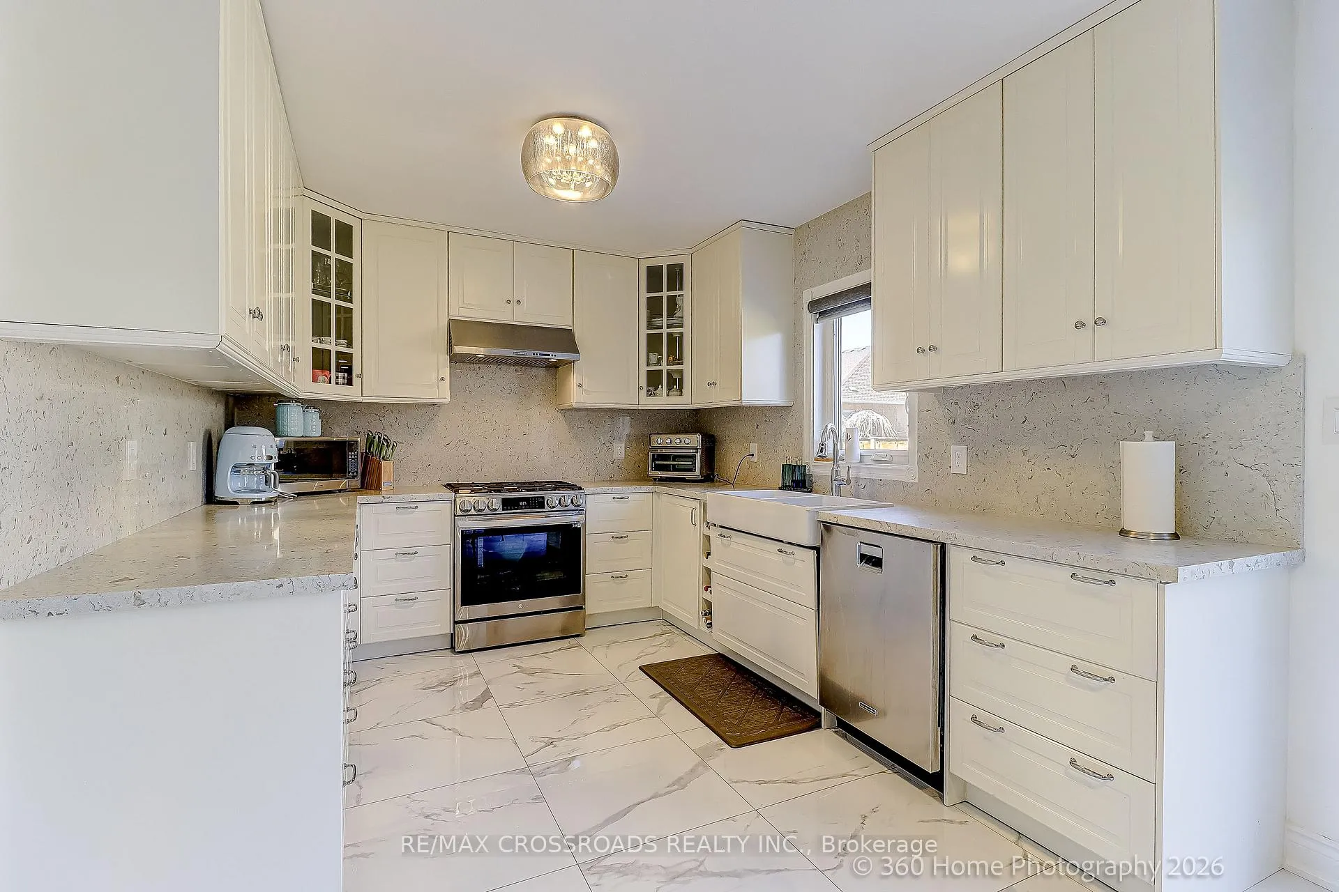 Photo 8 of 80 Lois Drive, Vaughan, Islington Woods — HOMEH