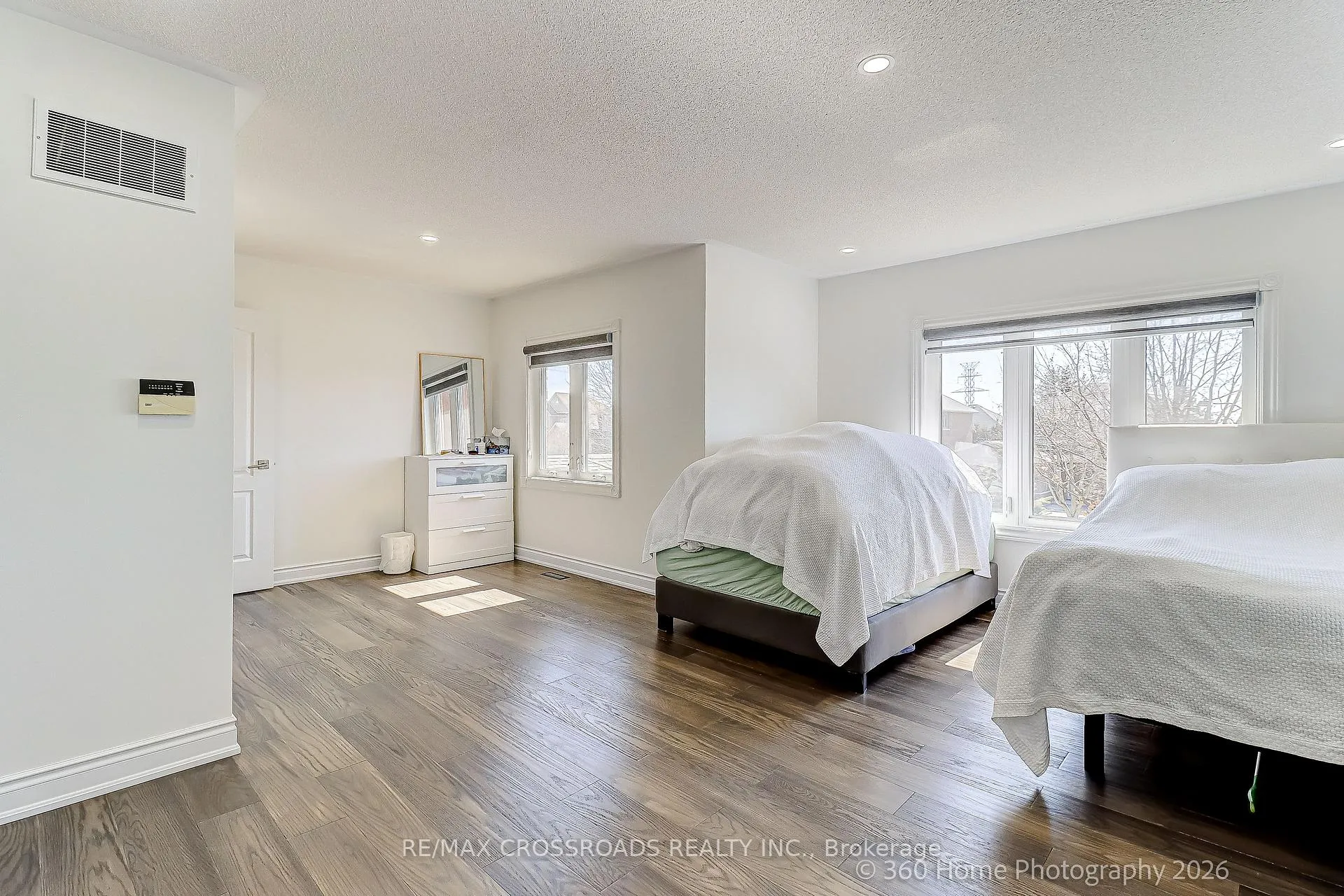 Photo 21 of 80 Lois Drive, Vaughan, Islington Woods — HOMEH