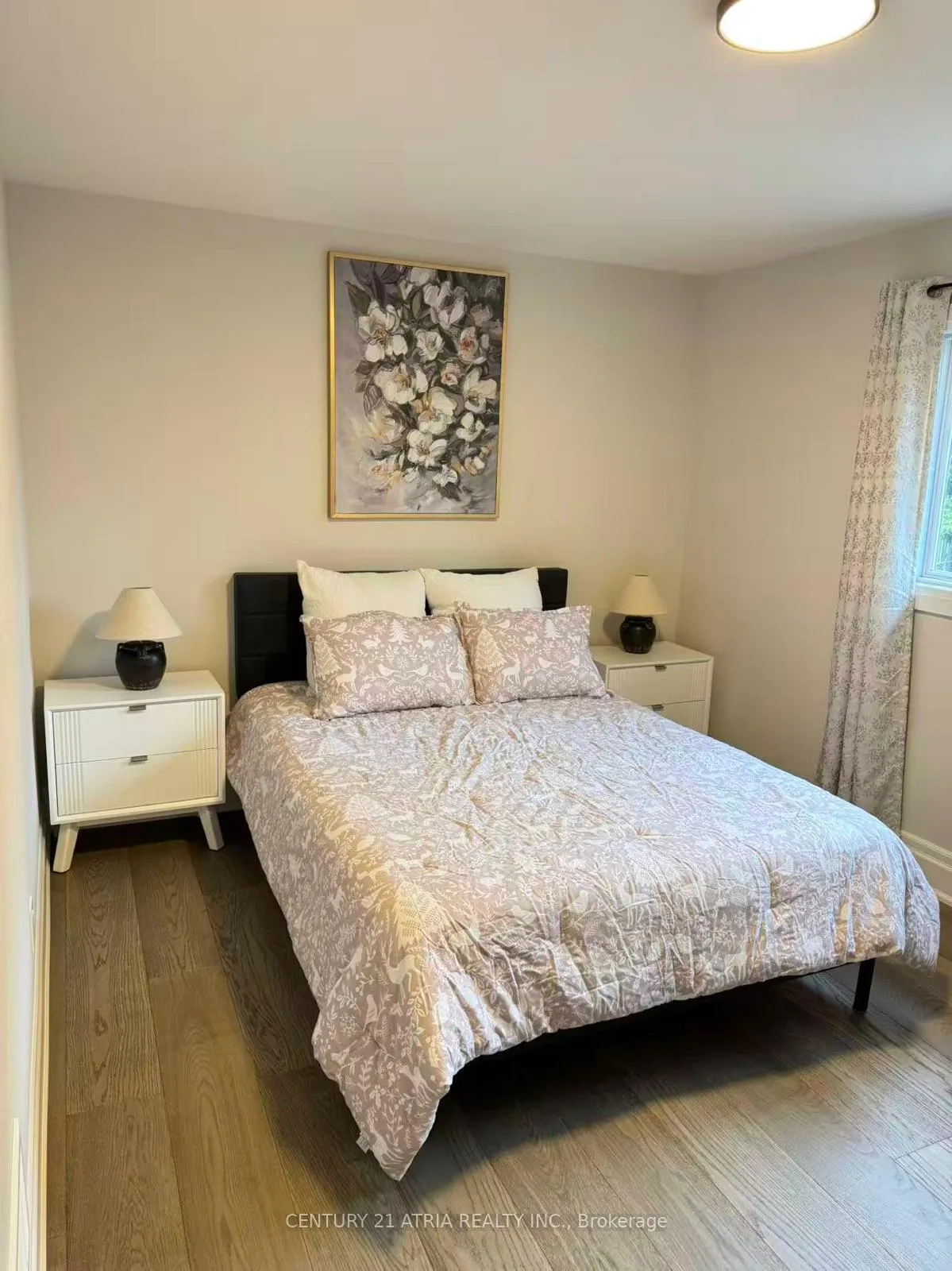 Photo 4 of 31 Sir Caradoc Place, Markham, Markham Village — HOMEH