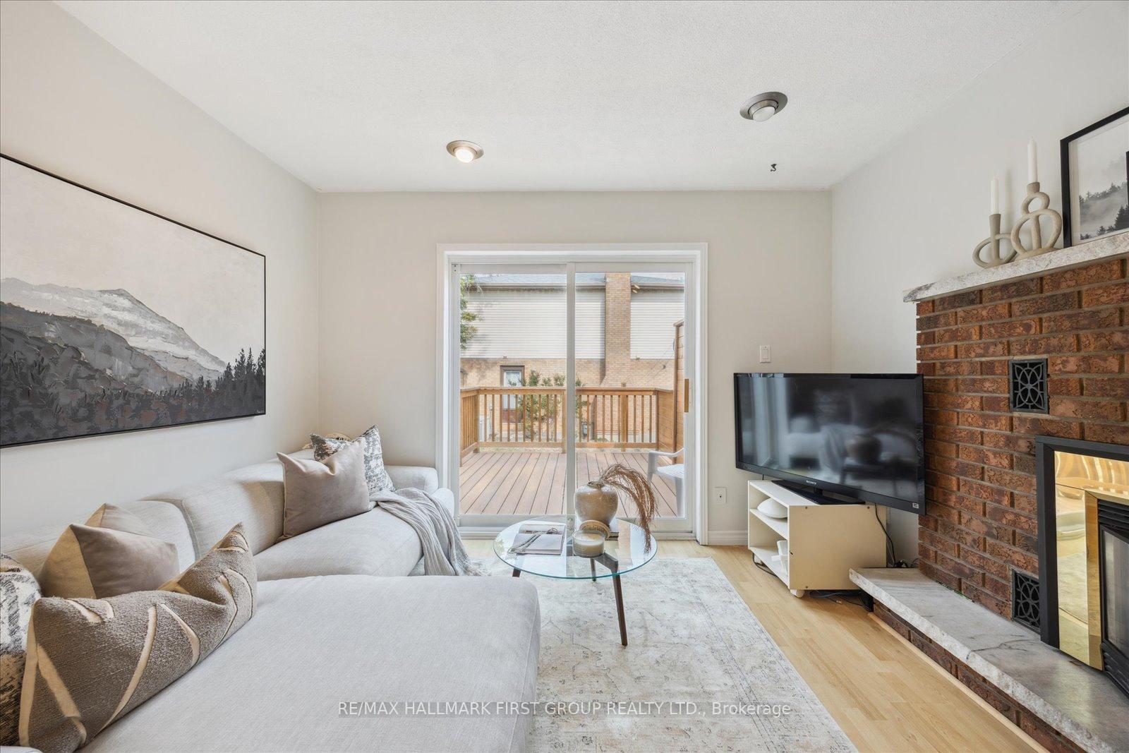 Photo 10 of 533 Oakwood Drive, Pickering, Rosebank — HOMEH