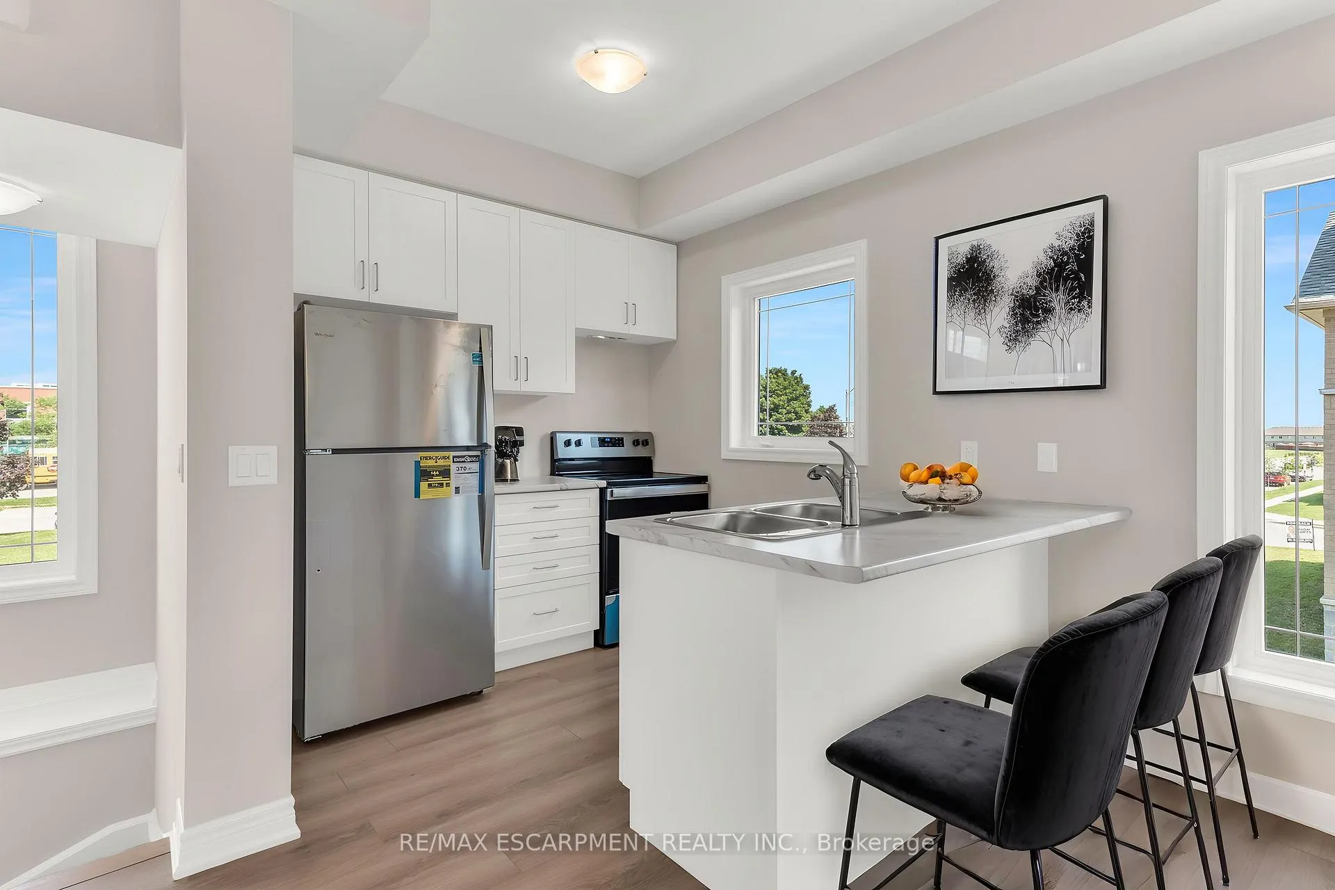 Photo 11 of Unit 57, 19 Picardy Drive, Hamilton, Stoney Creek Mountain — HOMEH
