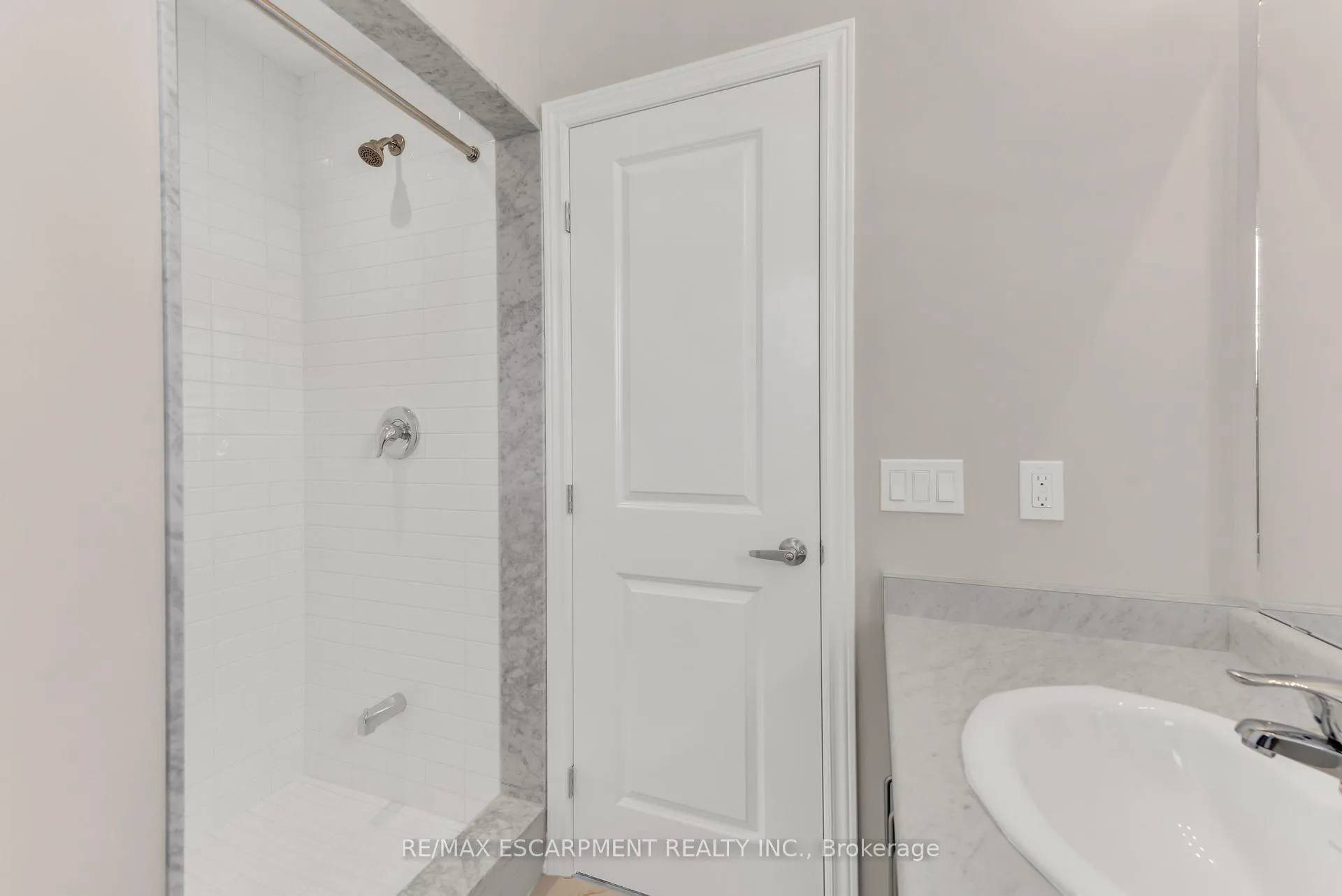 Photo 22 of Unit 57, 19 Picardy Drive, Hamilton, Stoney Creek Mountain — HOMEH