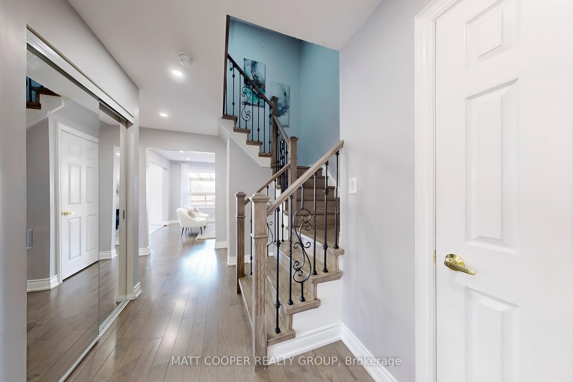 Photo 4 of 1561 Marshcourt Drive, Pickering, Village East — HOMEH