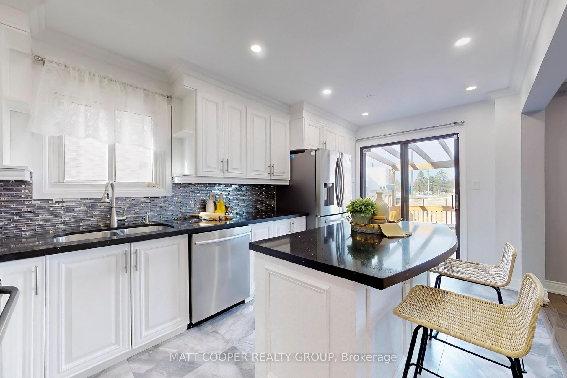 Photo 8 of 1561 Marshcourt Drive, Pickering, Village East — HOMEH