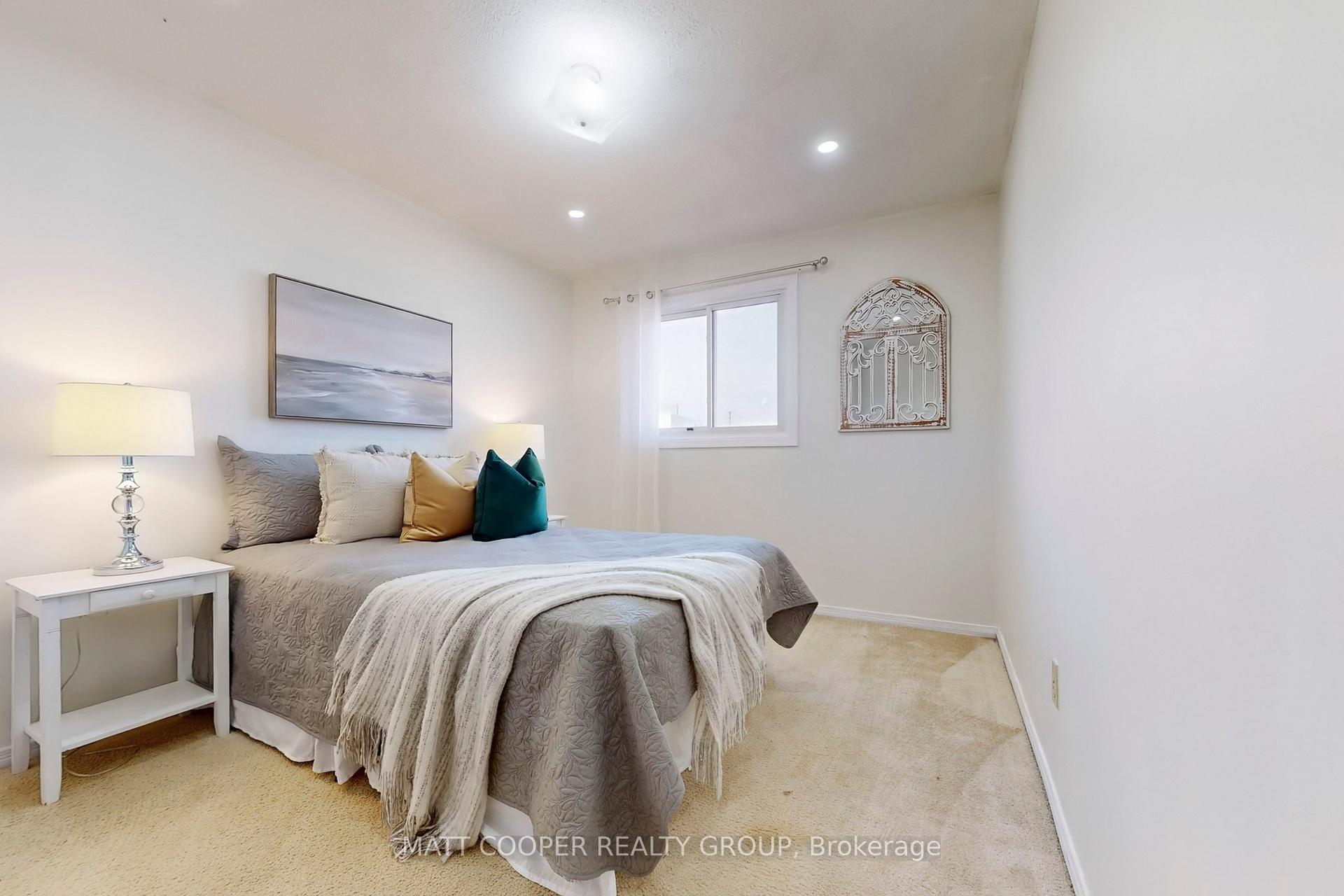 Photo 15 of 1561 Marshcourt Drive, Pickering, Village East — HOMEH