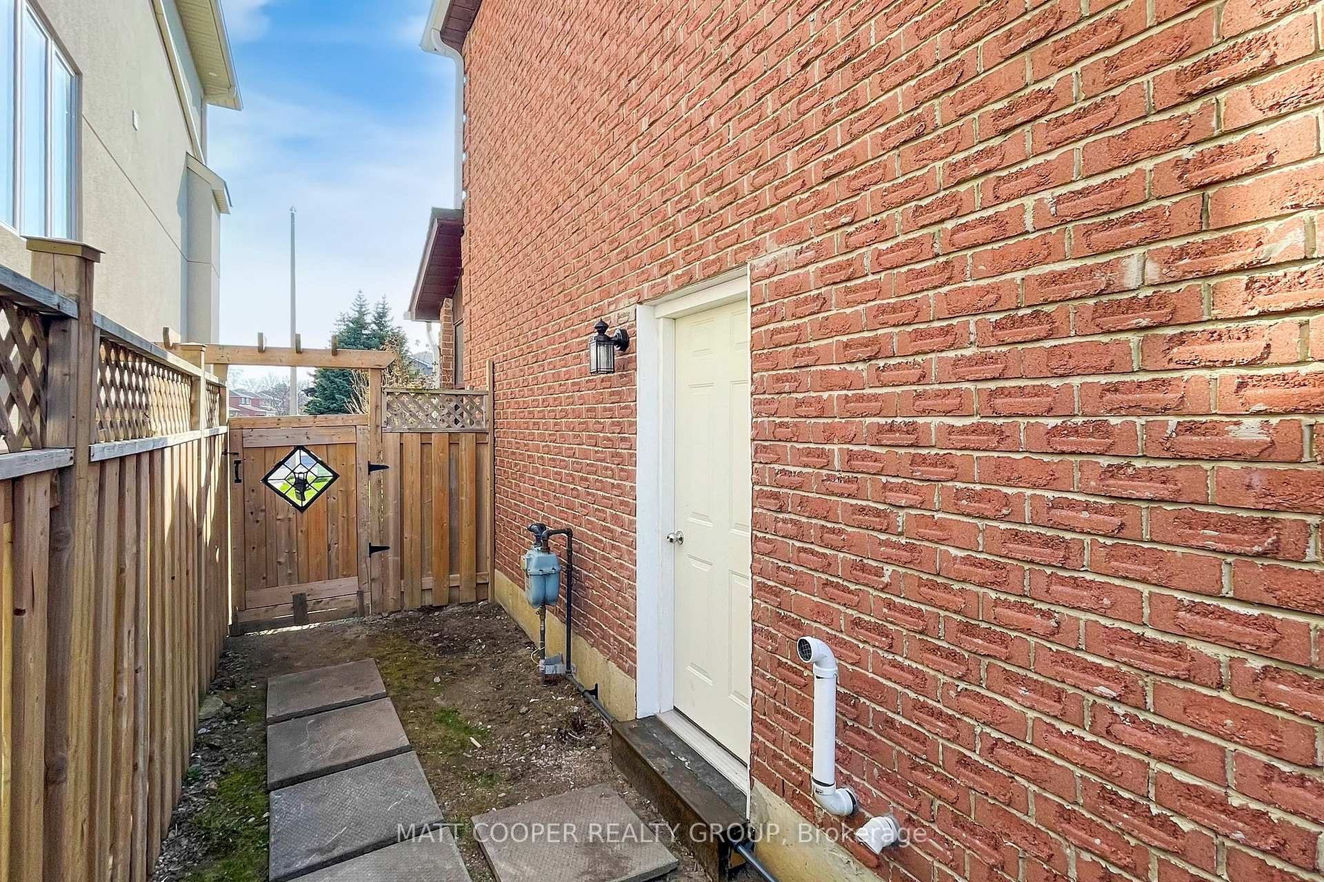 Photo 19 of 1561 Marshcourt Drive, Pickering, Village East — HOMEH