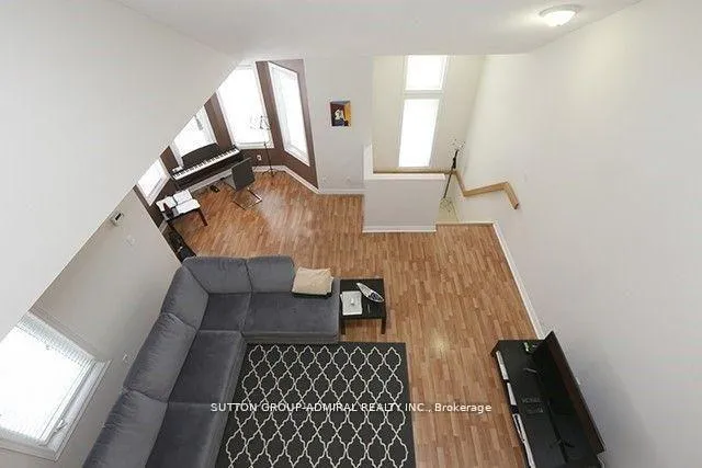 Photo 5 of Unit 301, 12 Brian Peck Crescent, Toronto, Leaside — HOMEH