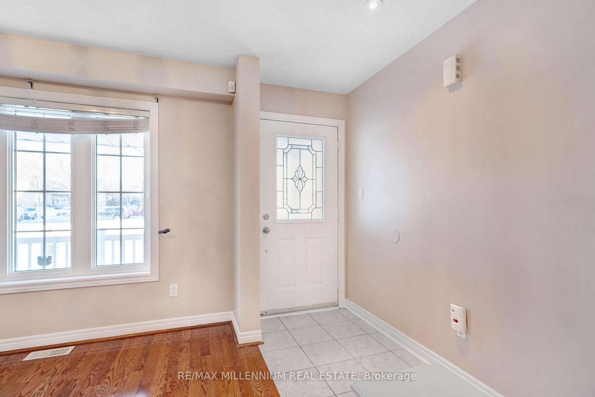 Photo 2 of Unit Upper, 737 Craighurst Court, Pickering, Amberlea — HOMEH