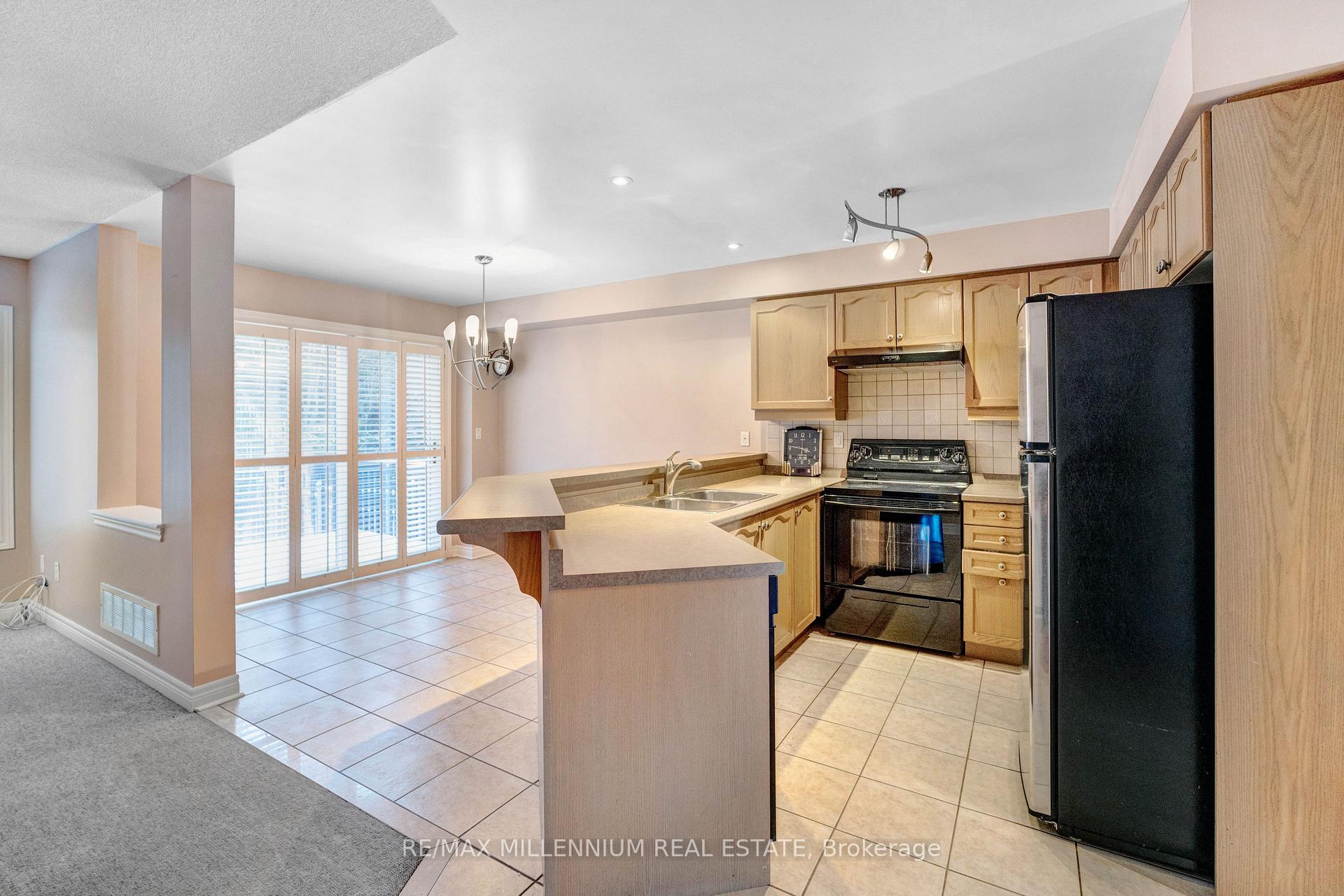 Photo 10 of Unit Upper, 737 Craighurst Court, Pickering, Amberlea — HOMEH