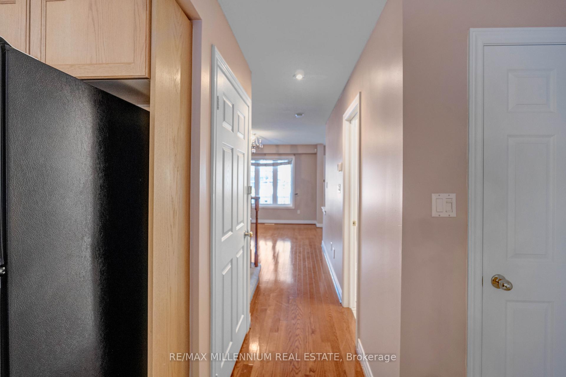 Photo 12 of Unit Upper, 737 Craighurst Court, Pickering, Amberlea — HOMEH