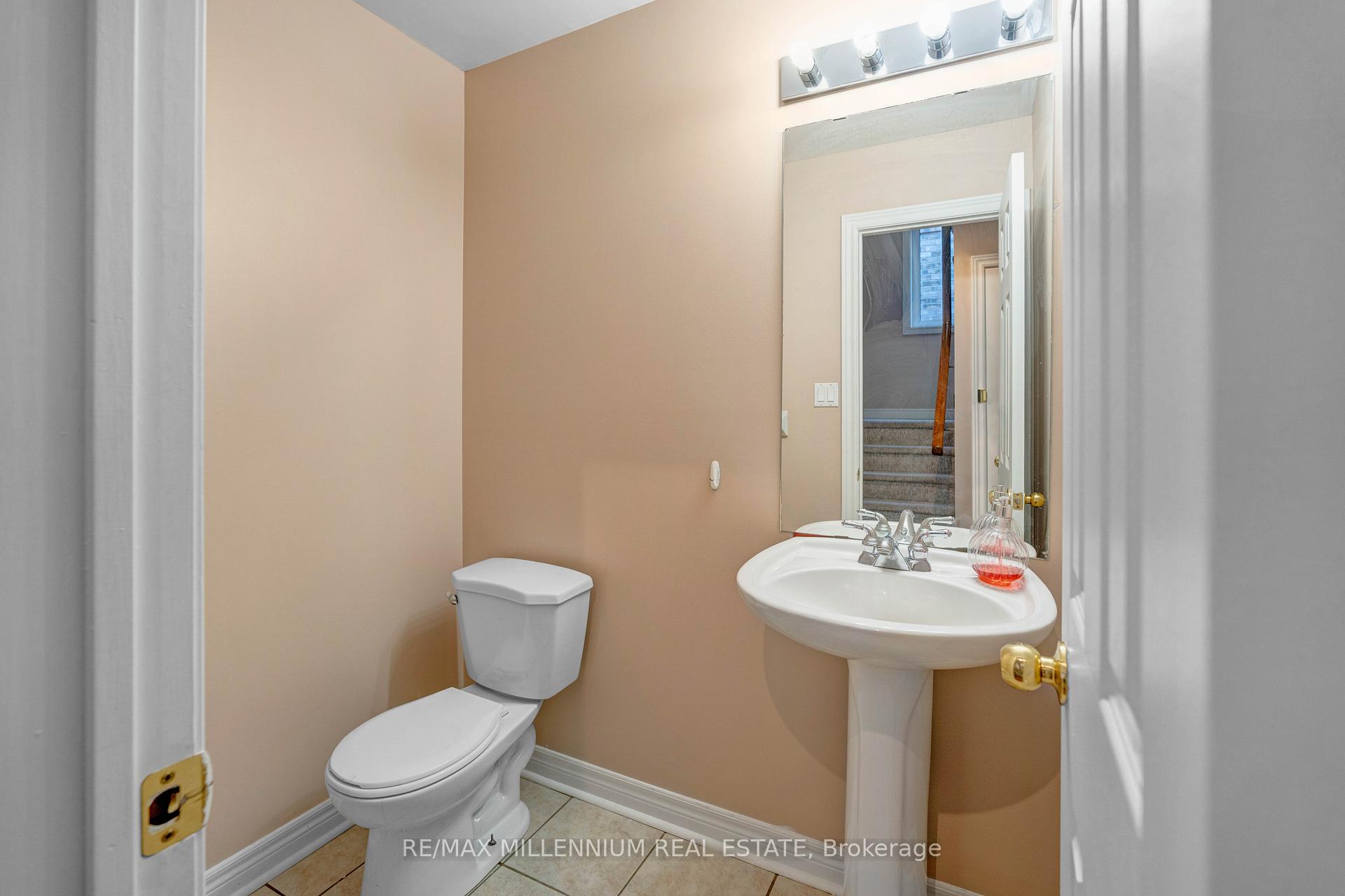 Photo 13 of Unit Upper, 737 Craighurst Court, Pickering, Amberlea — HOMEH