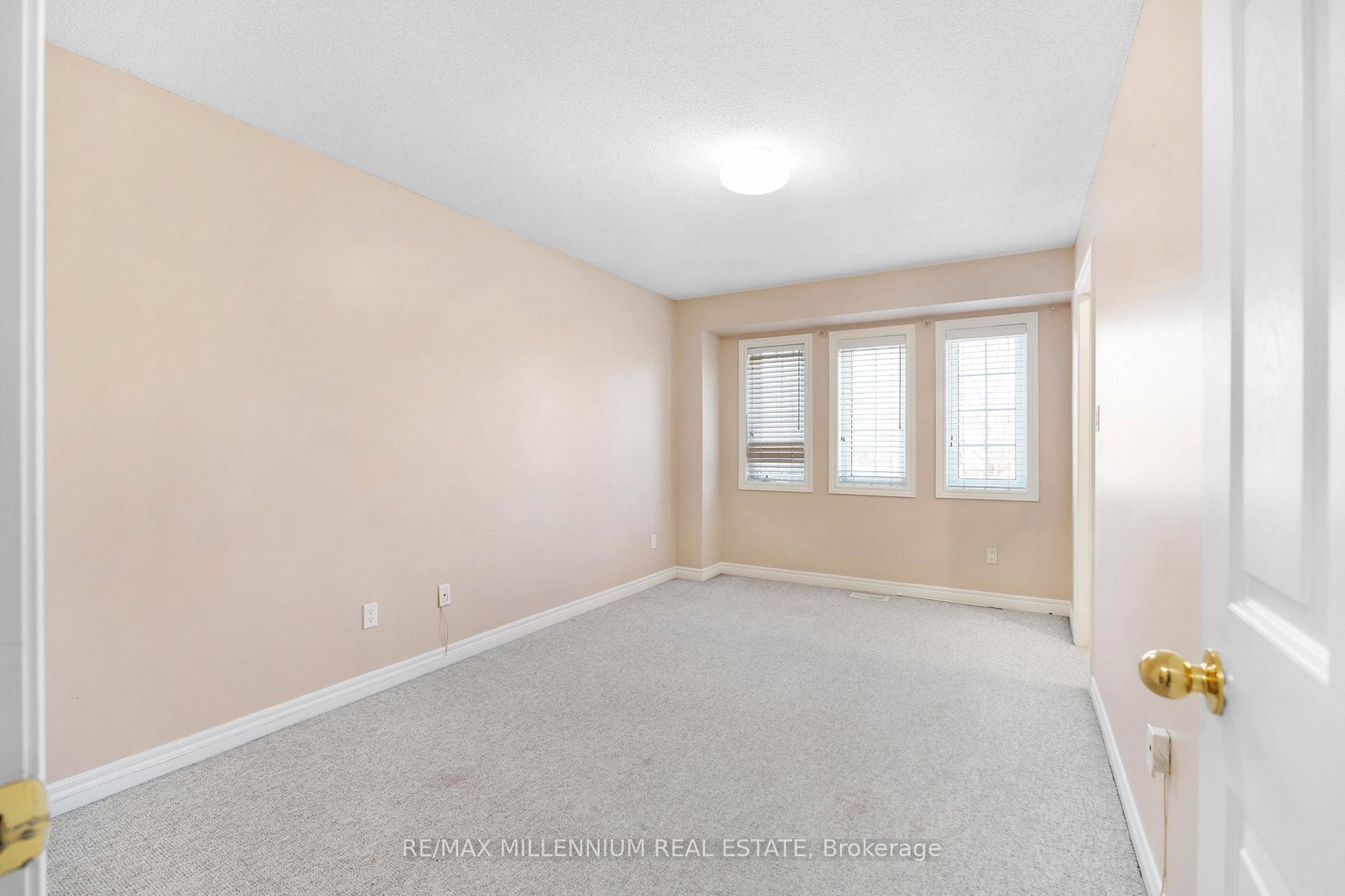 Photo 18 of Unit Upper, 737 Craighurst Court, Pickering, Amberlea — HOMEH