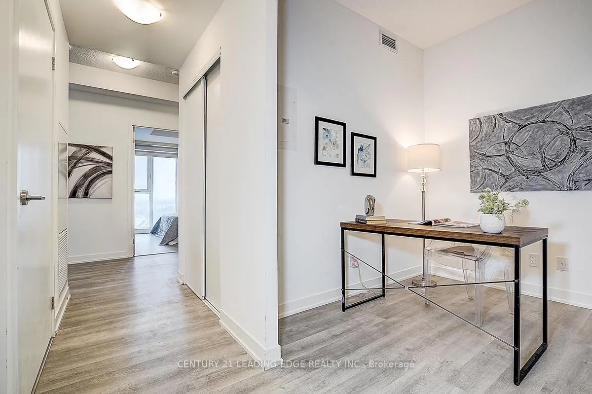 Photo 7 of Unit B904, 292 Verdale Crossing, Markham, Unionville — HOMEH