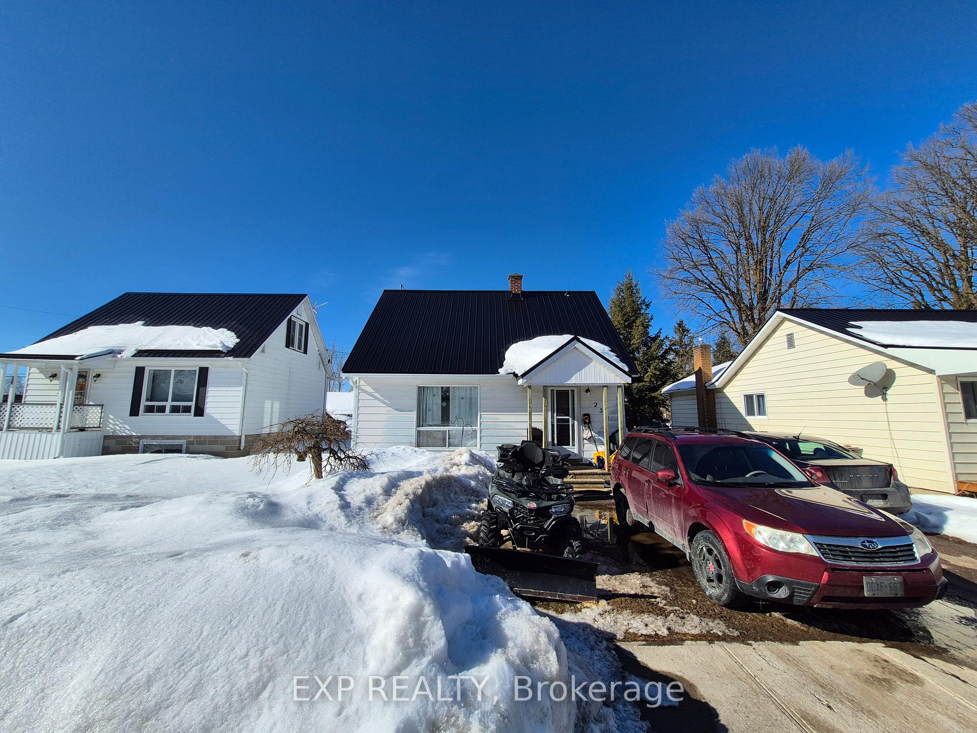 Photo 1 of 232 Tasse Avenue, Renfrew — HOMEH
