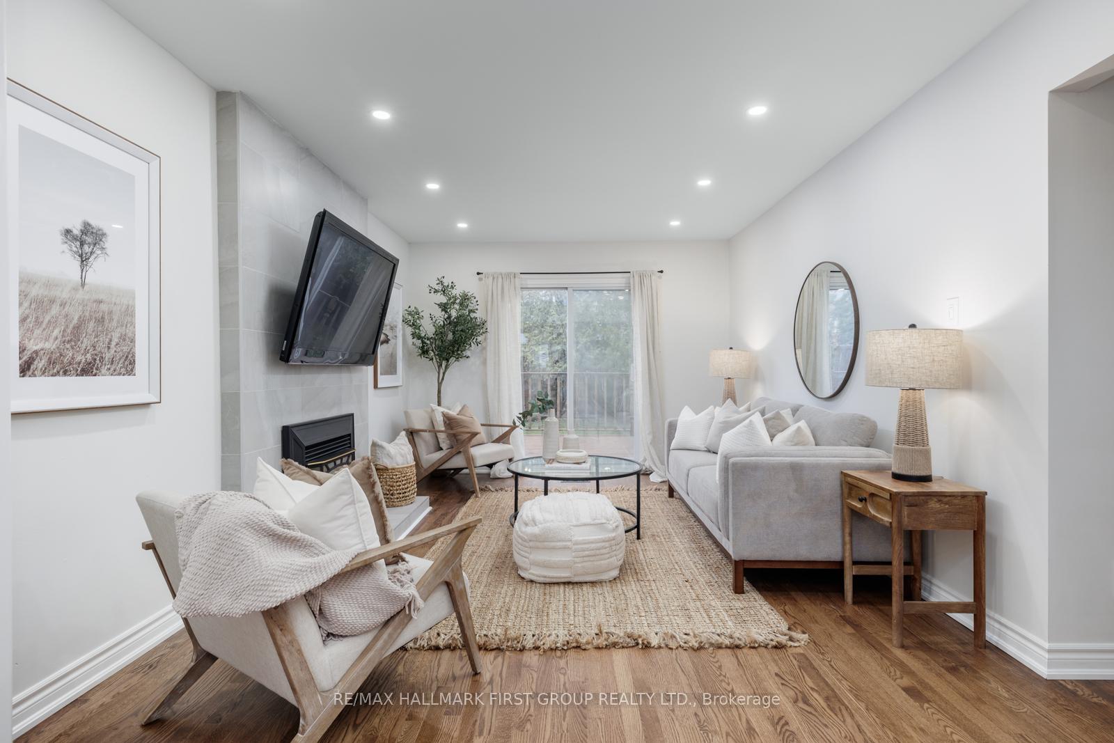 Photo 8 of 1177 Pebblestone Crescent, Pickering, Liverpool — HOMEH
