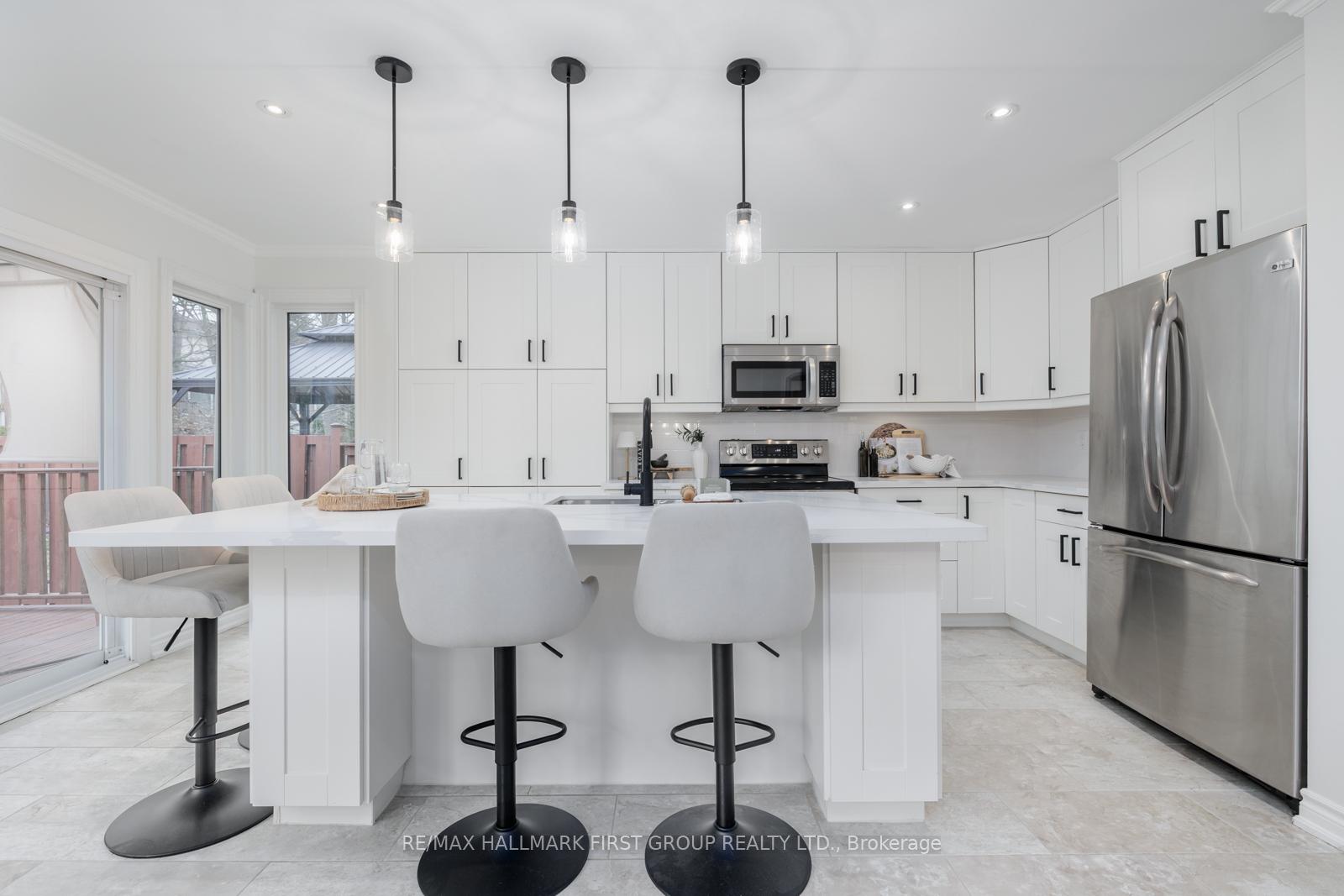 Photo 12 of 1177 Pebblestone Crescent, Pickering, Liverpool — HOMEH
