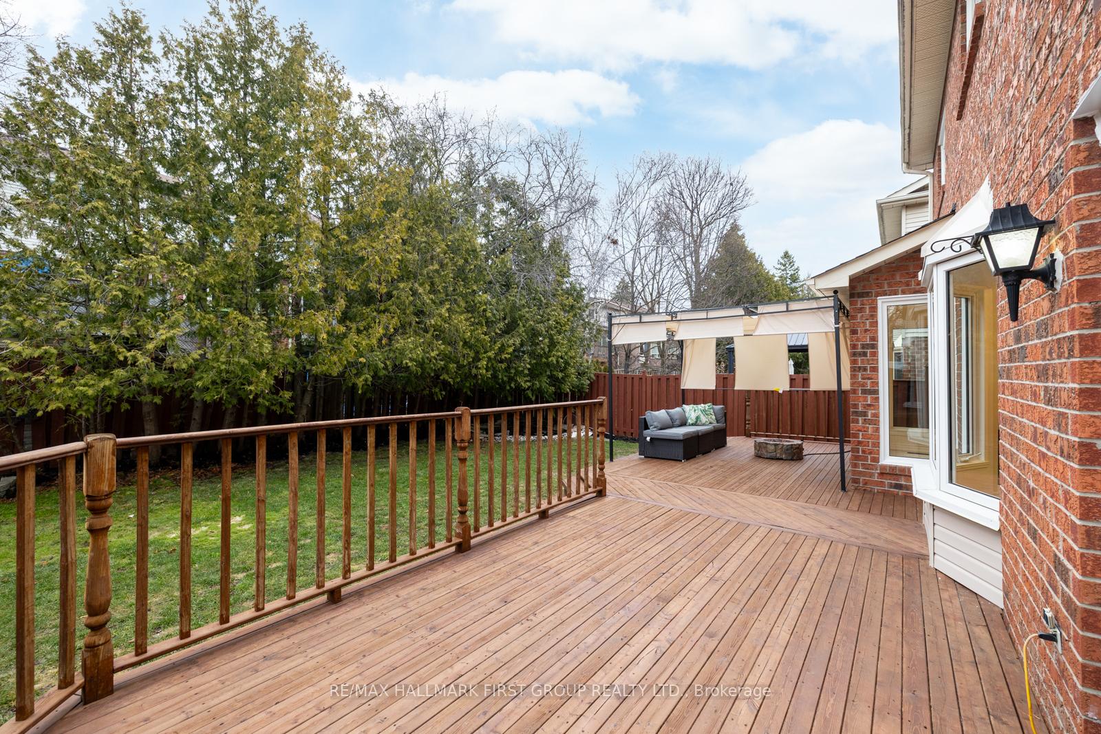 Photo 33 of 1177 Pebblestone Crescent, Pickering, Liverpool — HOMEH