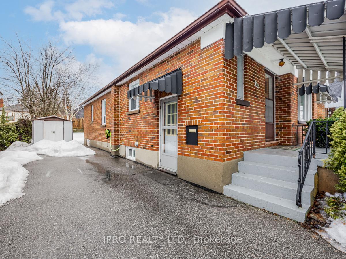 Photo 3 of 104 Oakes Avenue, Oshawa, O'Neill — HOMEH