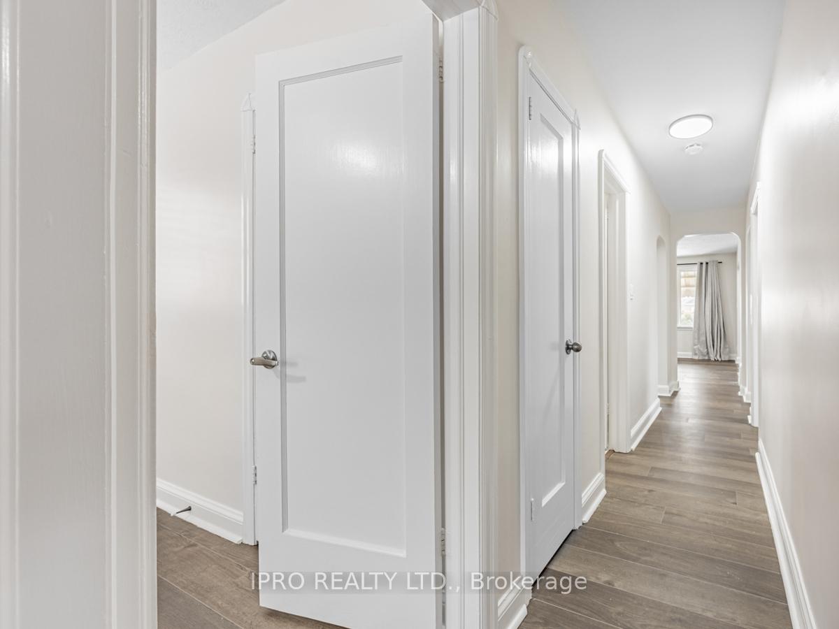 Photo 16 of 104 Oakes Avenue, Oshawa, O'Neill — HOMEH