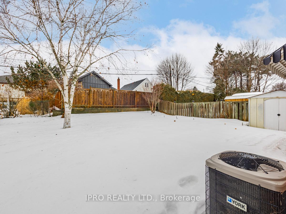 Photo 32 of 104 Oakes Avenue, Oshawa, O'Neill — HOMEH