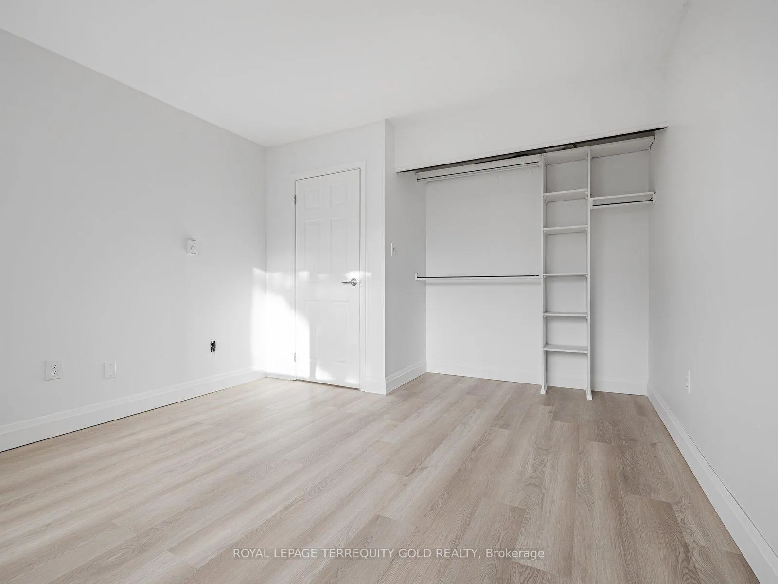 Photo 22 of Unit 2, 41 Summerhill Avenue, Toronto, Rosedale-Moore Park — HOMEH
