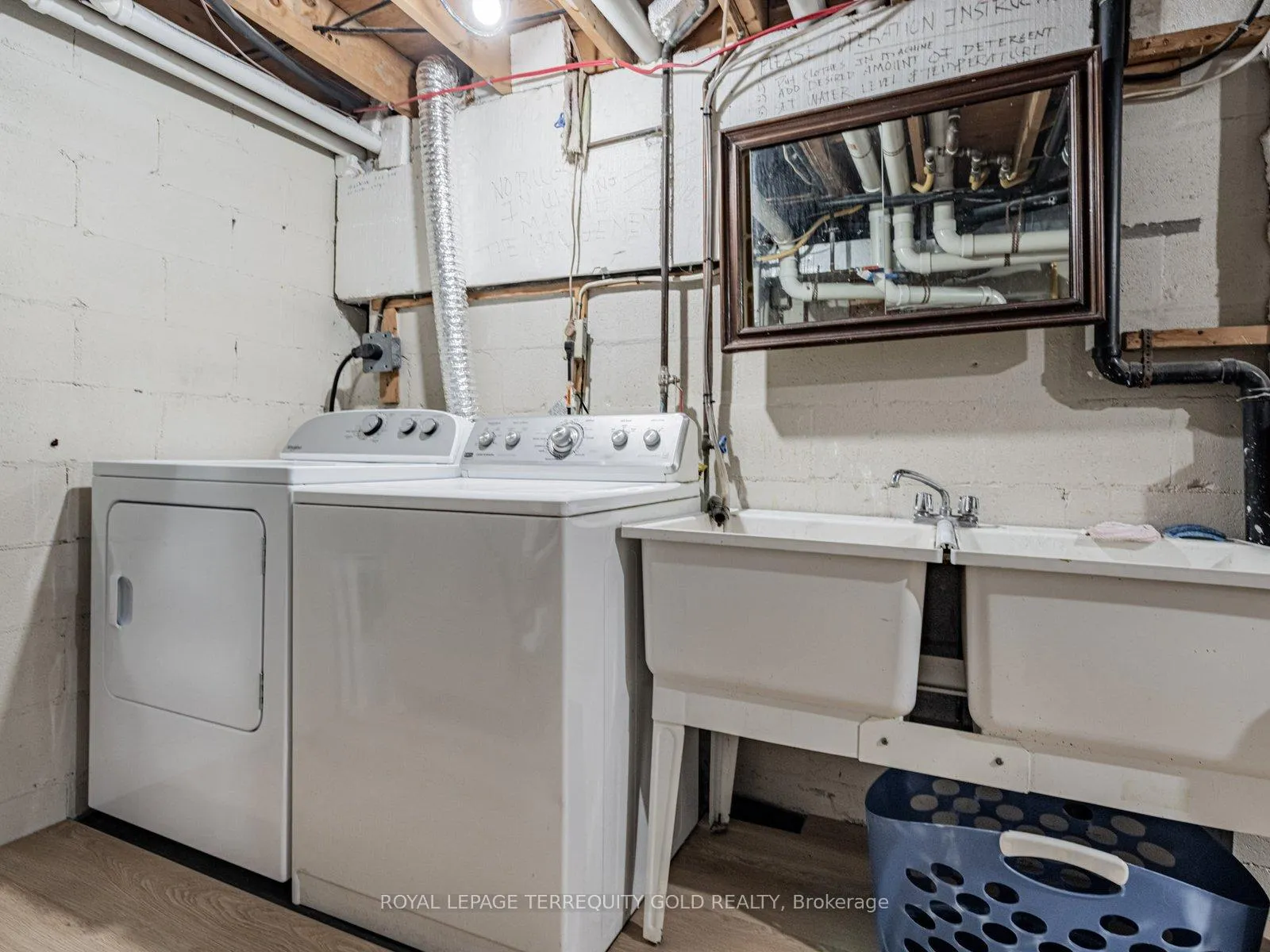 Photo 26 of Unit 2, 41 Summerhill Avenue, Toronto, Rosedale-Moore Park — HOMEH
