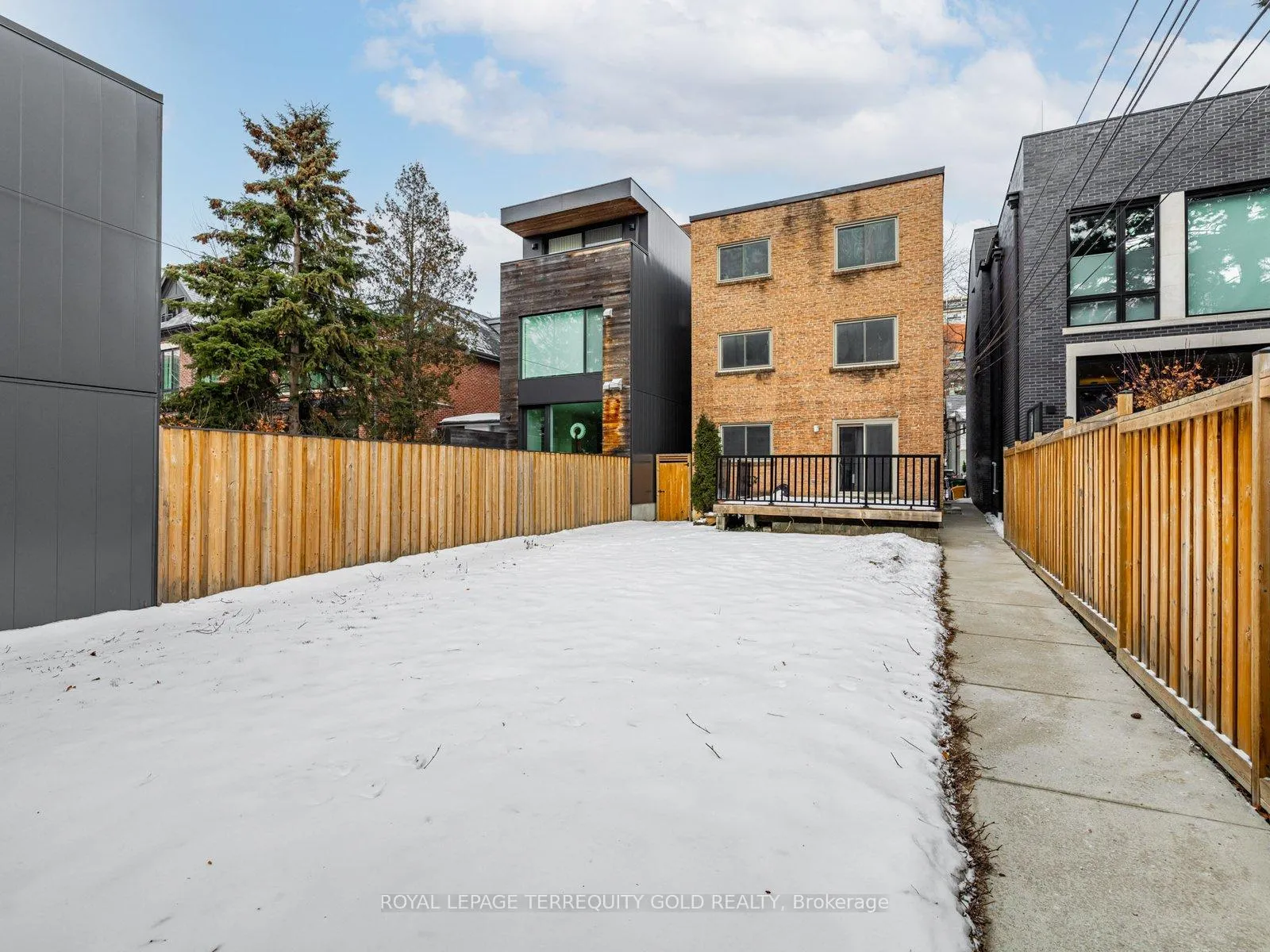 Photo 28 of Unit 2, 41 Summerhill Avenue, Toronto, Rosedale-Moore Park — HOMEH