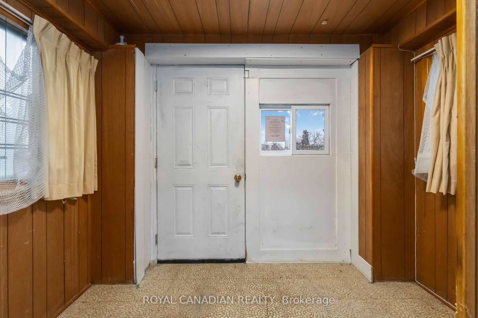 Photo 4 of 274 Ritson Road N, Oshawa, O'Neill — HOMEH
