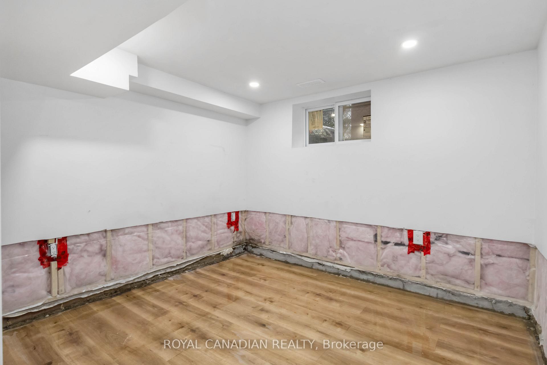 Photo 21 of 274 Ritson Road N, Oshawa, O'Neill — HOMEH