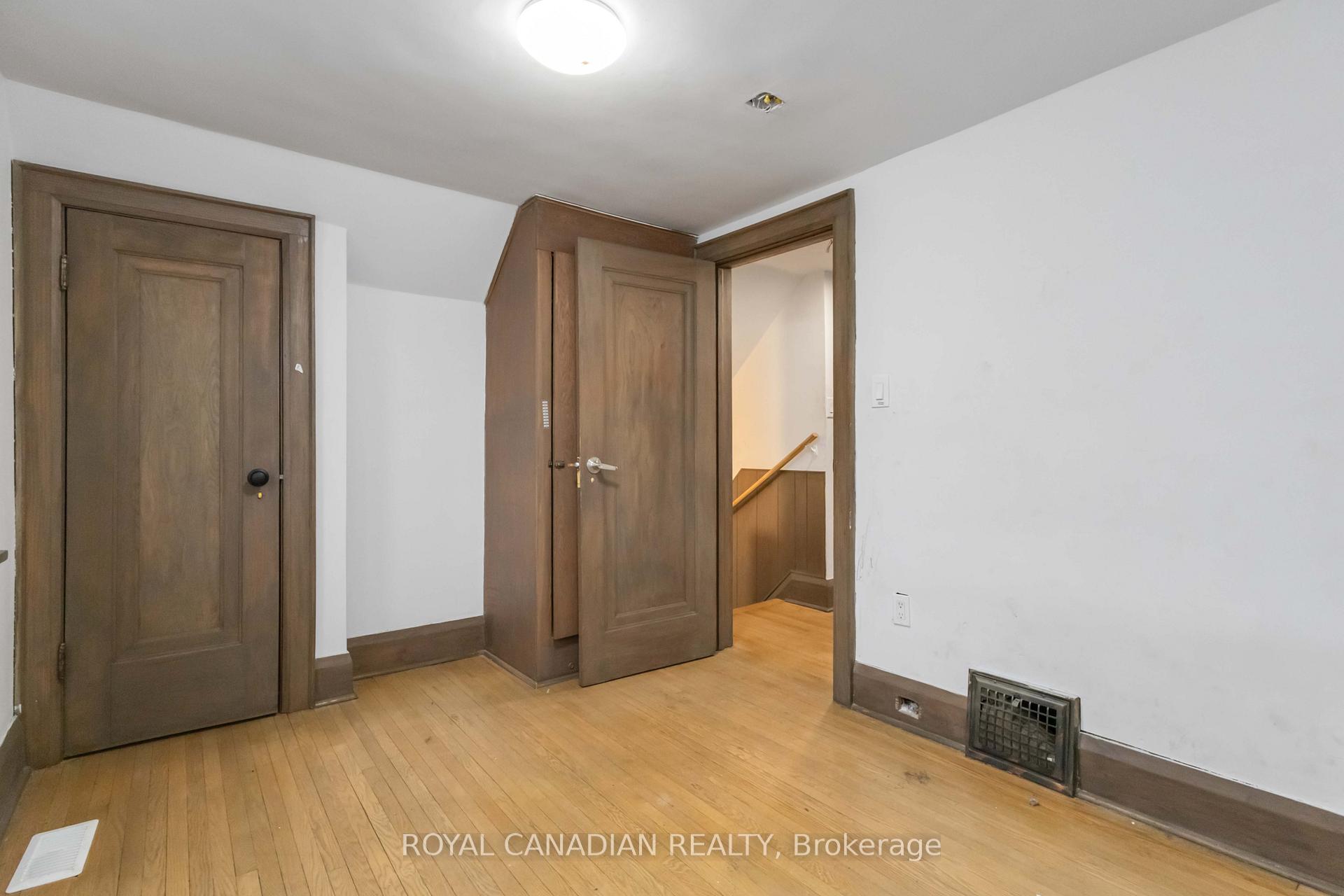 Photo 23 of 274 Ritson Road N, Oshawa, O'Neill — HOMEH
