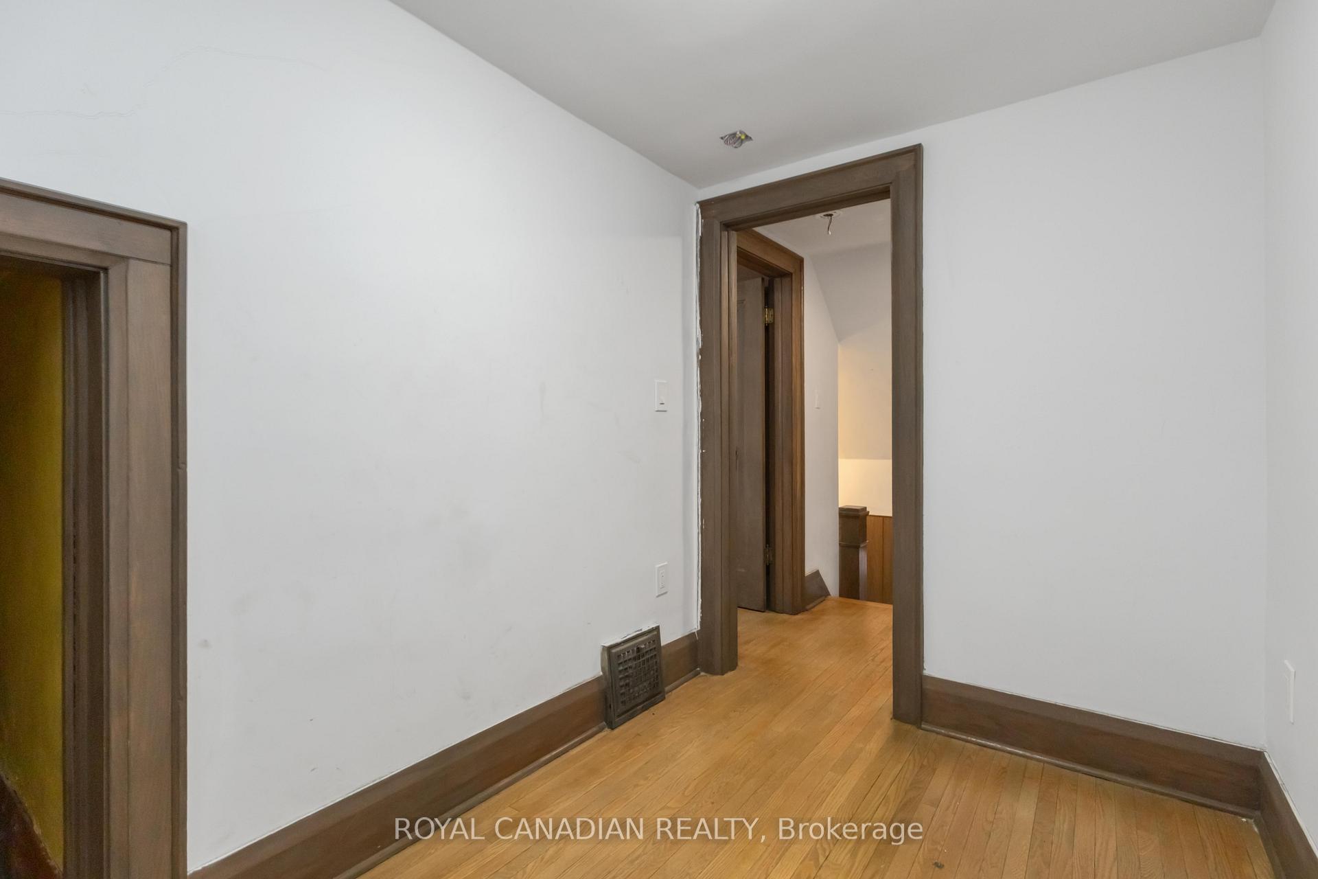 Photo 25 of 274 Ritson Road N, Oshawa, O'Neill — HOMEH