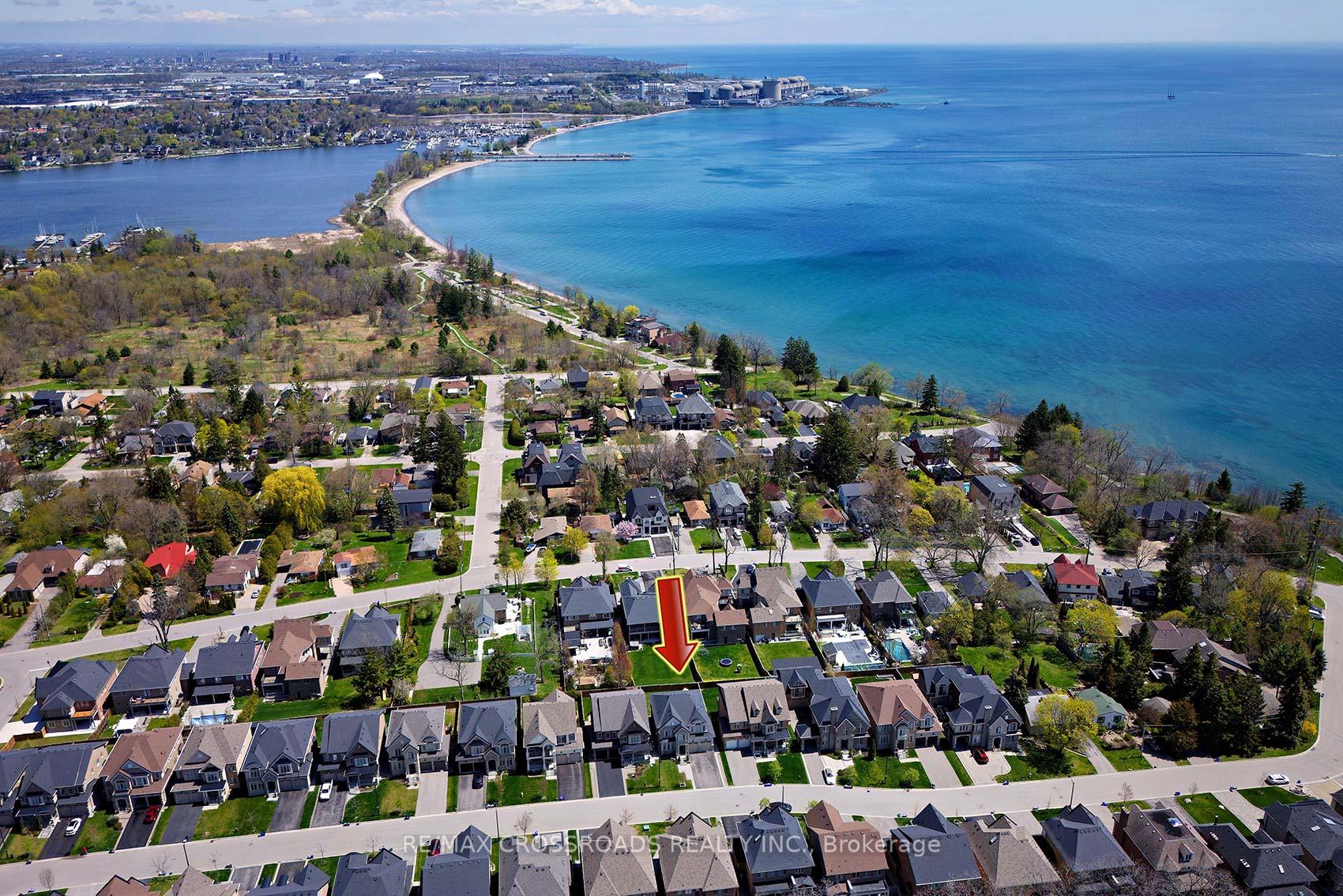 Photo 2 of 529 Cliffview Road, Pickering, West Shore — HOMEH