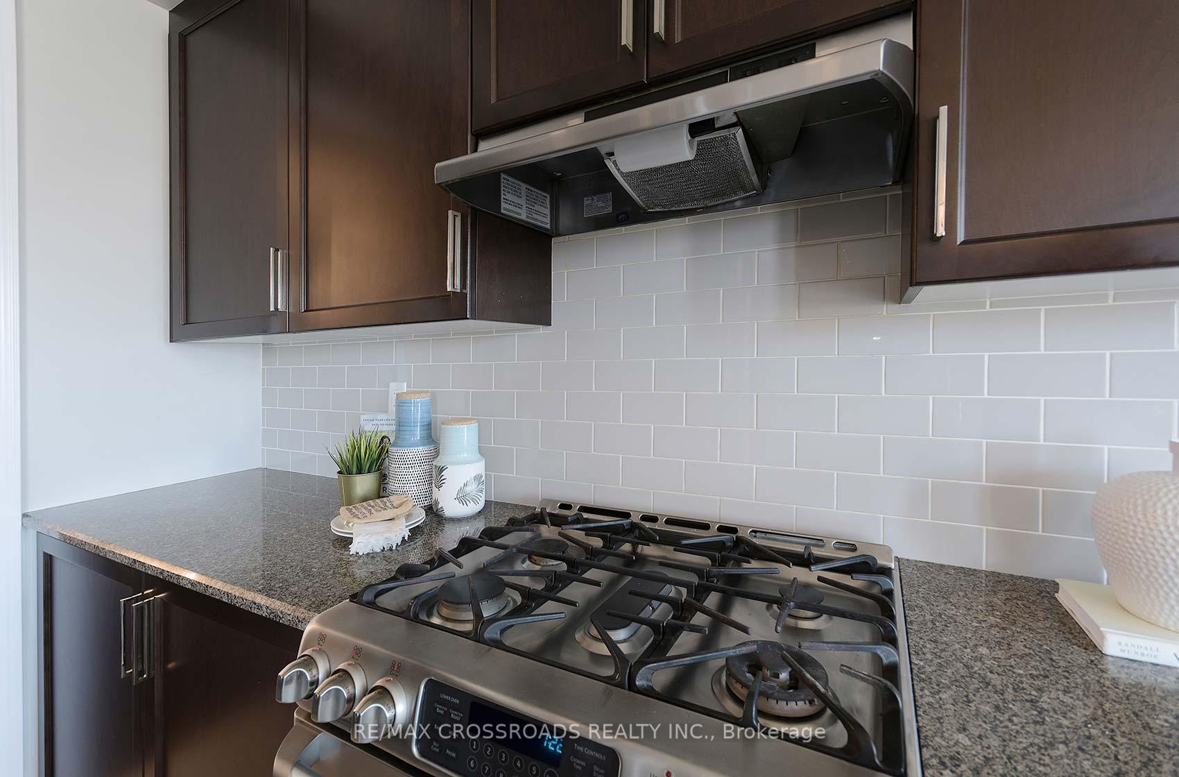 Photo 11 of 529 Cliffview Road, Pickering, West Shore — HOMEH