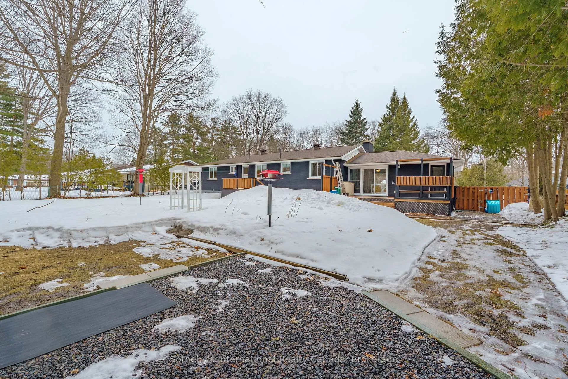 Photo 36 of 230 Alexander Street, Gravenhurst, Muskoka (S) — HOMEH