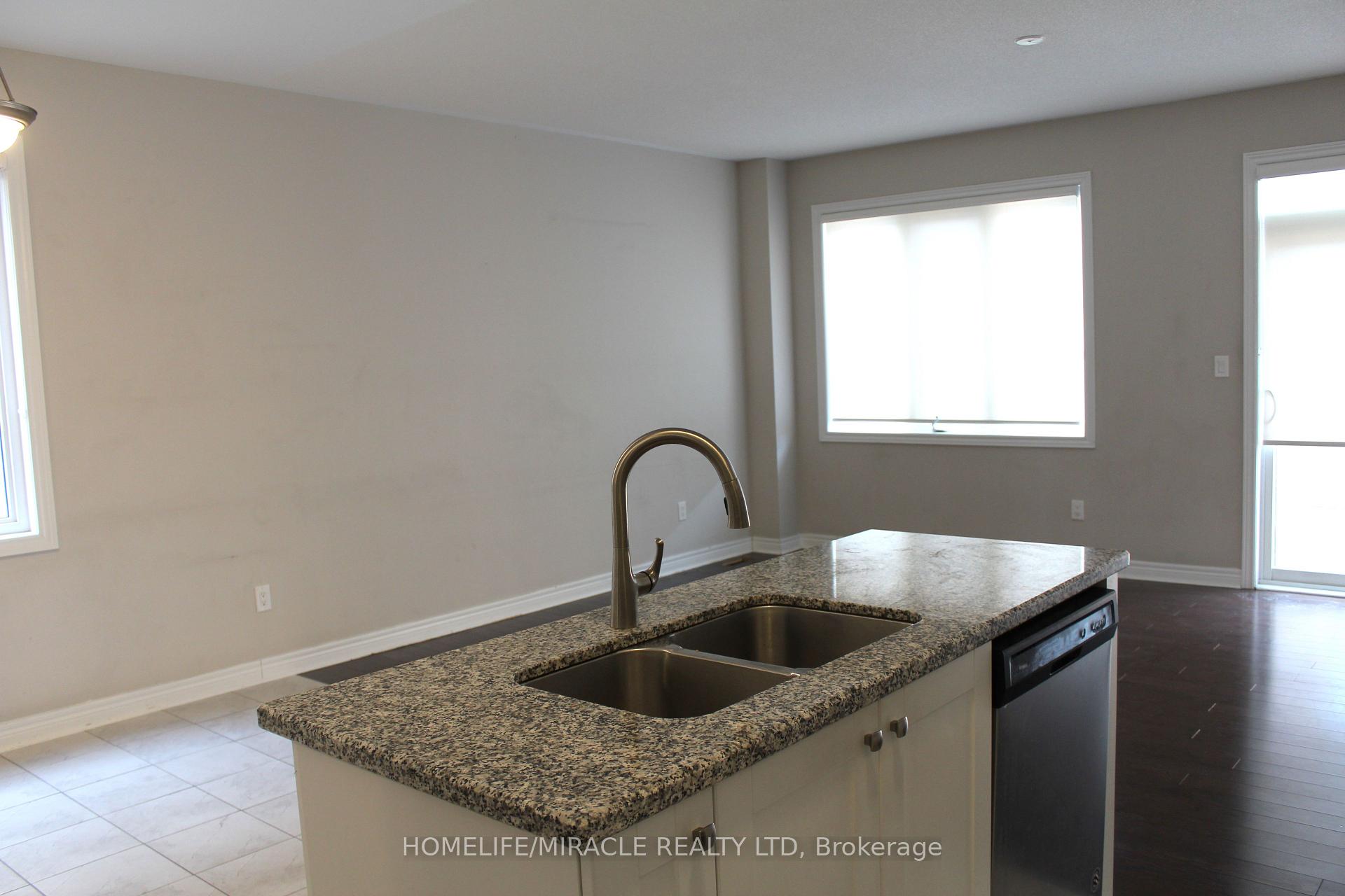 Photo 11 of 1164 Cactus Crescent, Pickering, Rural Pickering — HOMEH