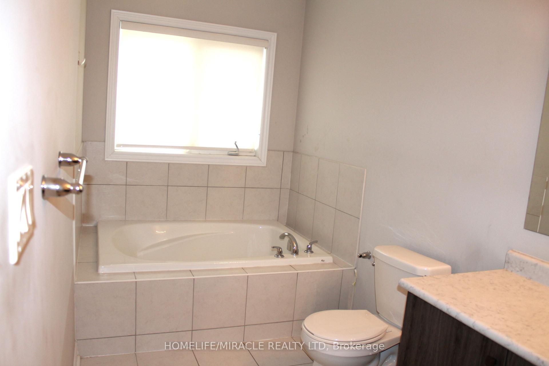 Photo 16 of 1164 Cactus Crescent, Pickering, Rural Pickering — HOMEH