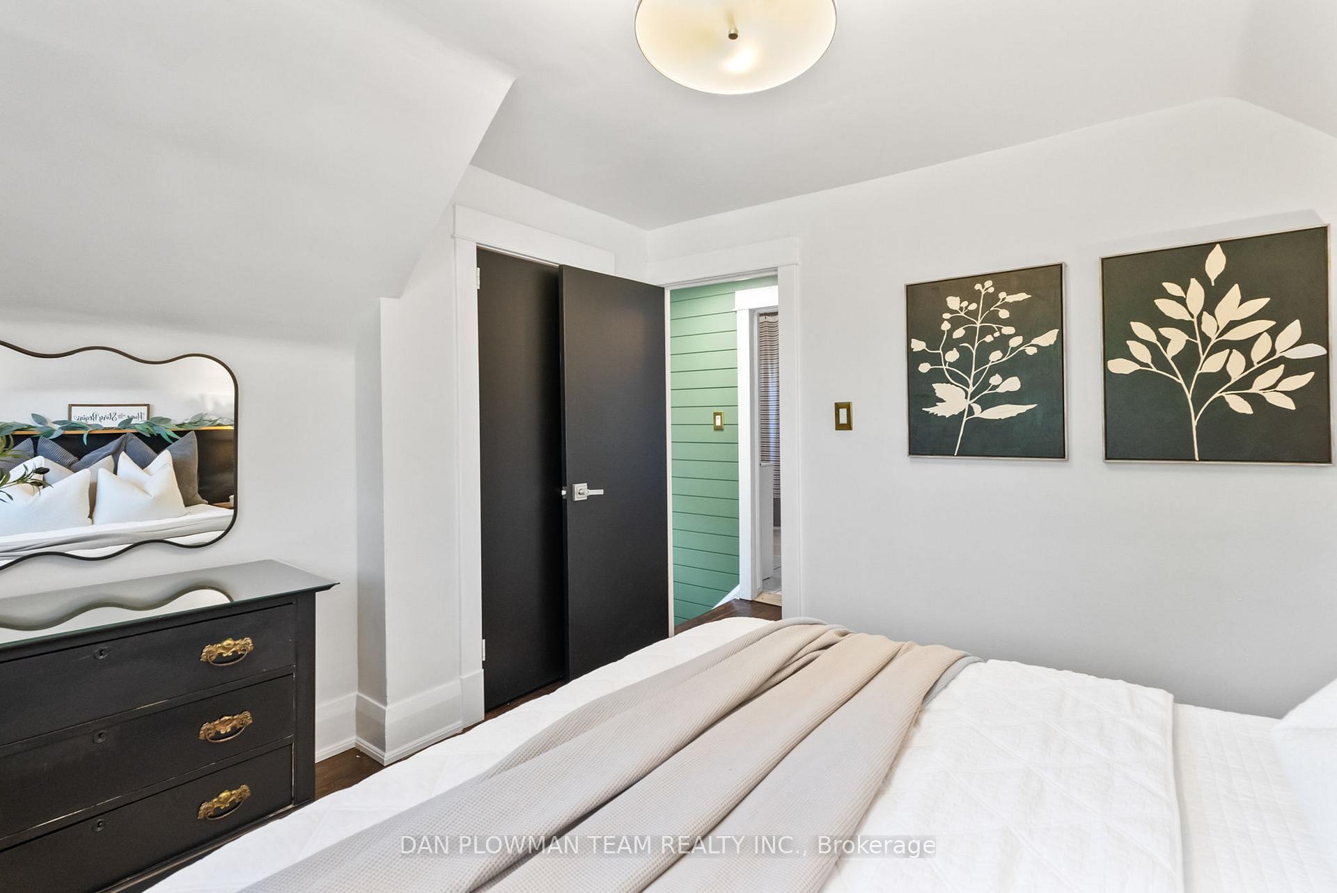 Photo 21 of 110 Warren Avenue, Oshawa, McLaughlin — HOMEH