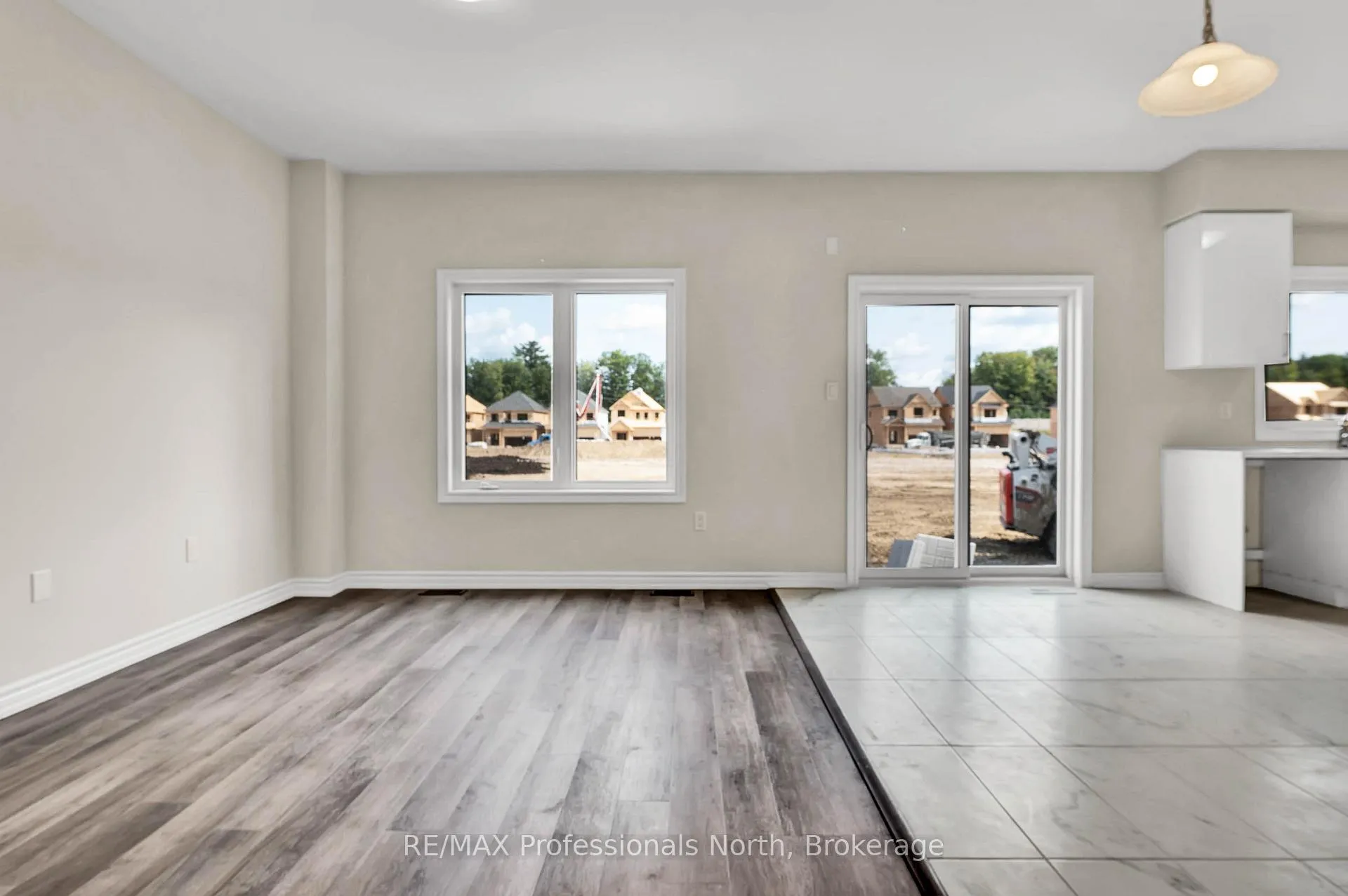 Photo 5 of 230 Beechwood Forest Lane, Gravenhurst, Muskoka (S) — HOMEH