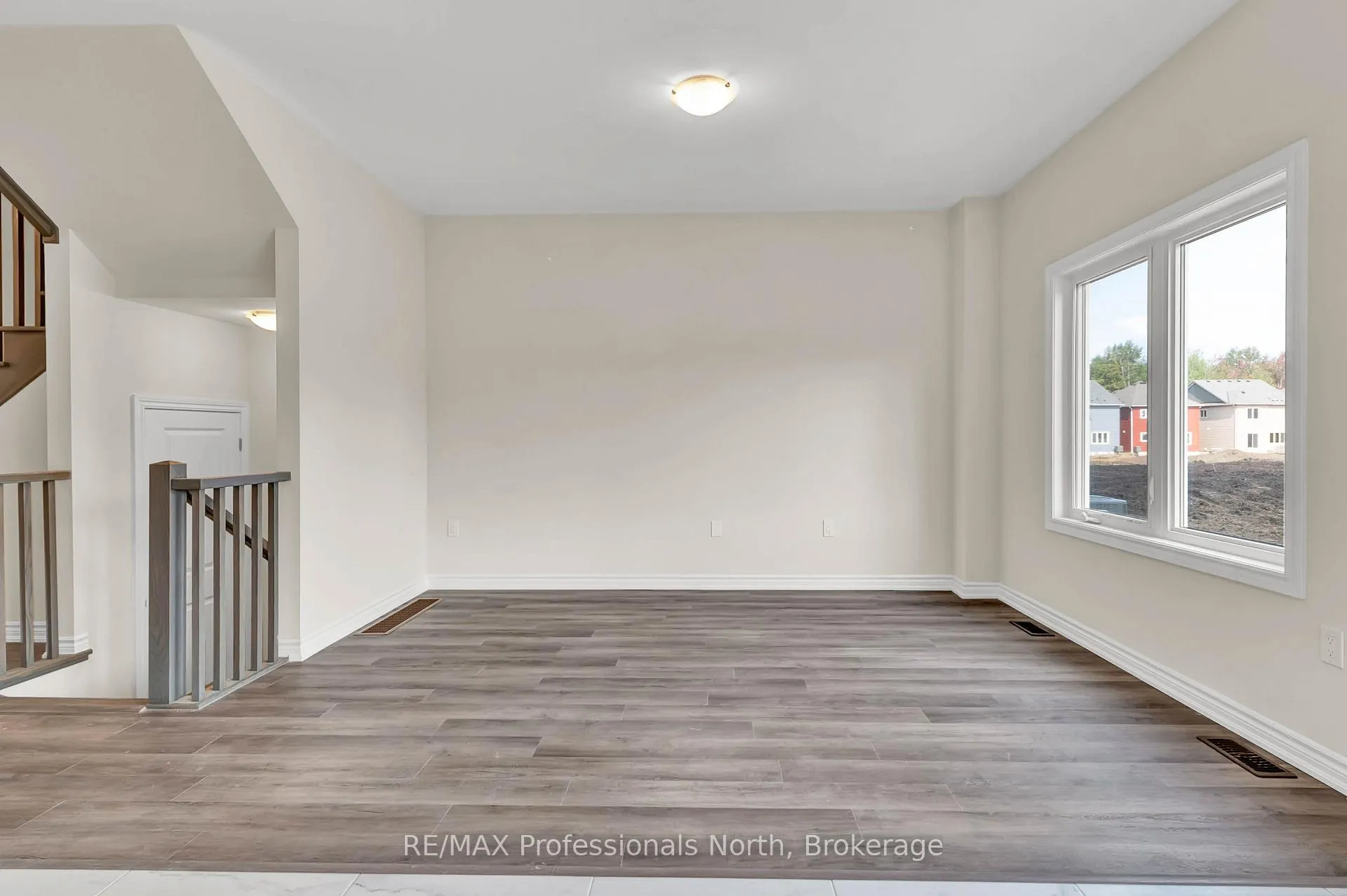 Photo 7 of 230 Beechwood Forest Lane, Gravenhurst, Muskoka (S) — HOMEH