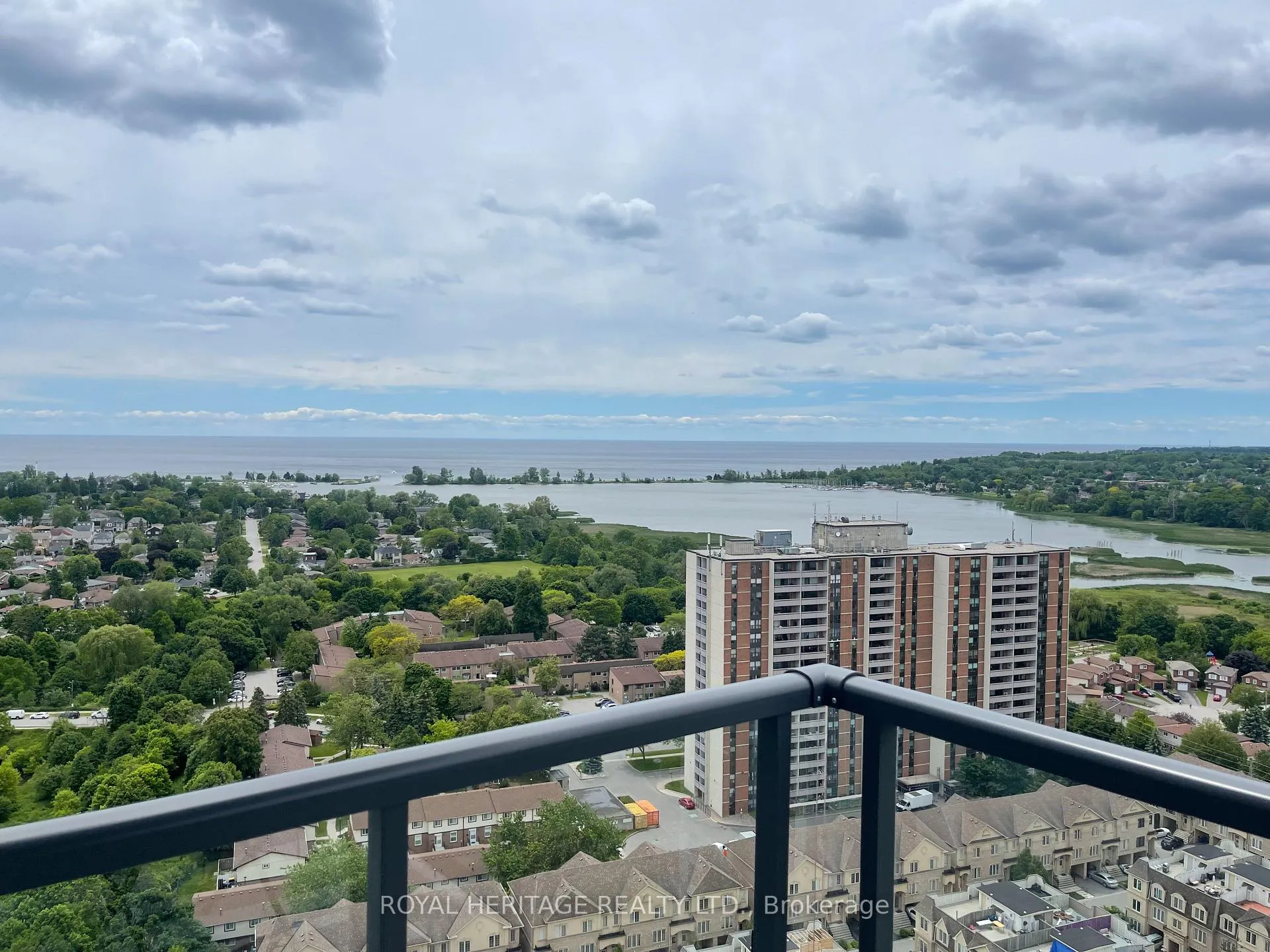 Photo 7 of Unit LP 6, 1255 Bayly Street, Pickering, Bay Ridges — HOMEH
