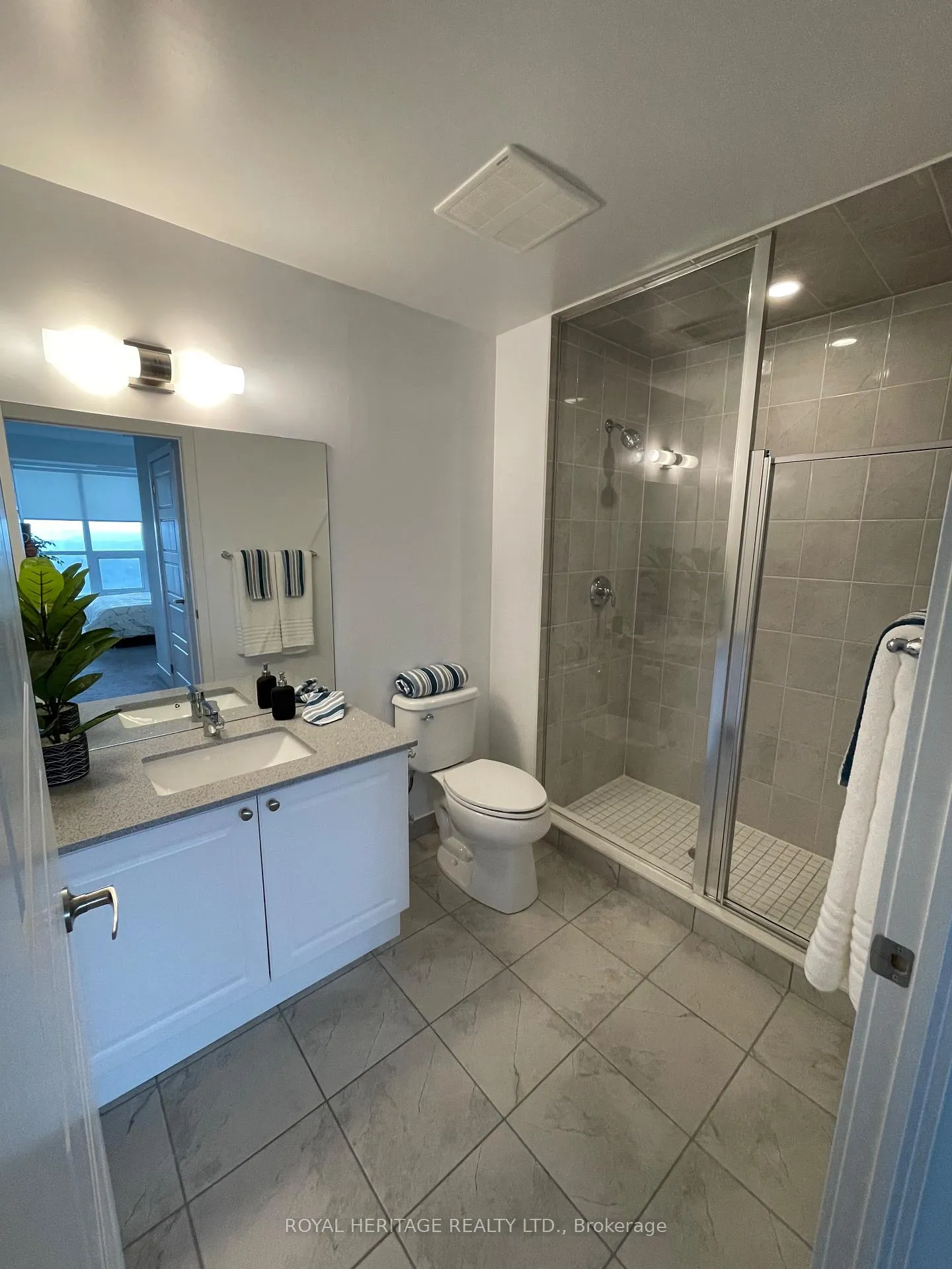 Photo 25 of Unit LP 6, 1255 Bayly Street, Pickering, Bay Ridges — HOMEH