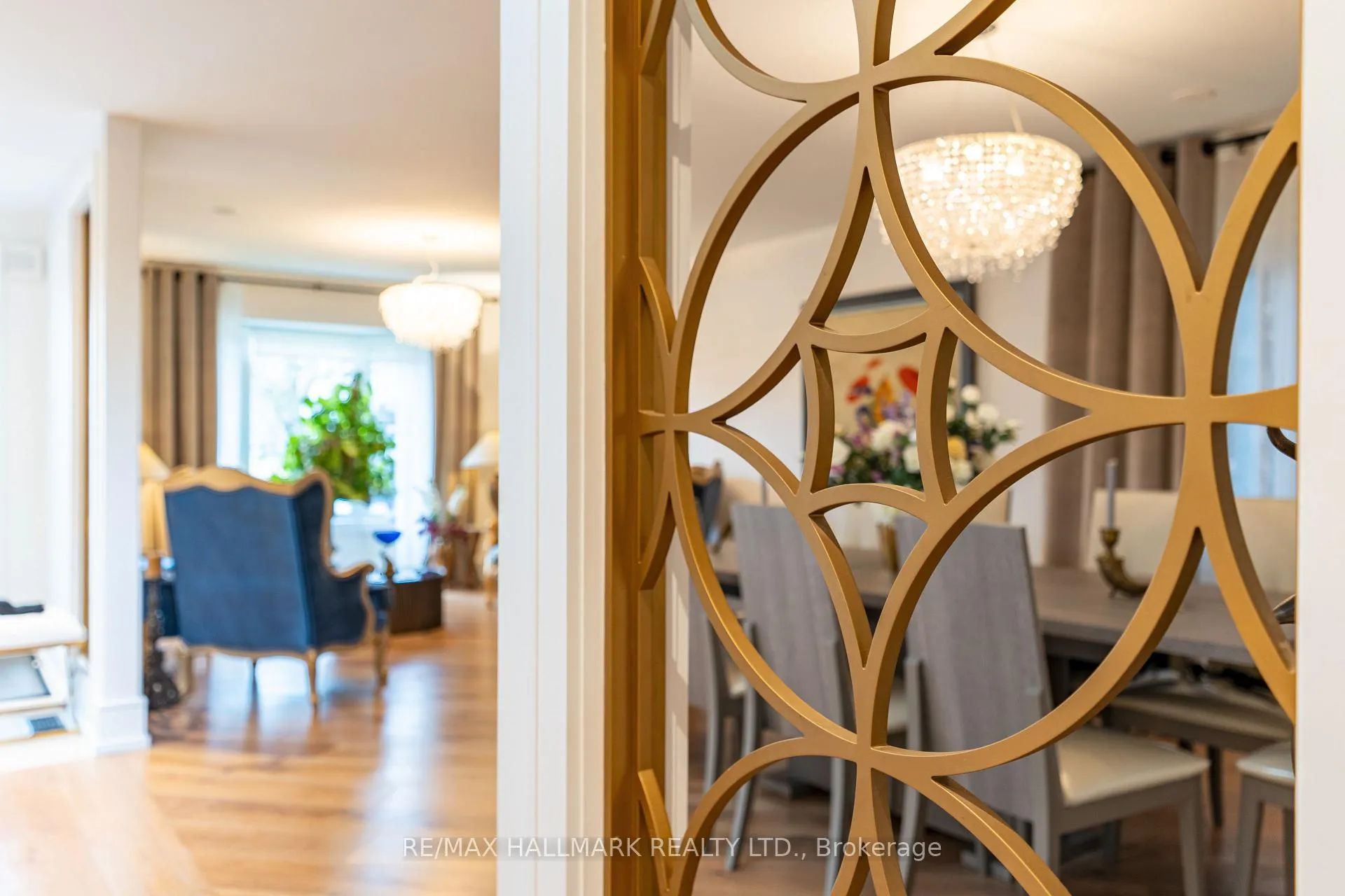 Photo 12 of 124 Timpson Drive, Aurora, Aurora Highlands — HOMEH