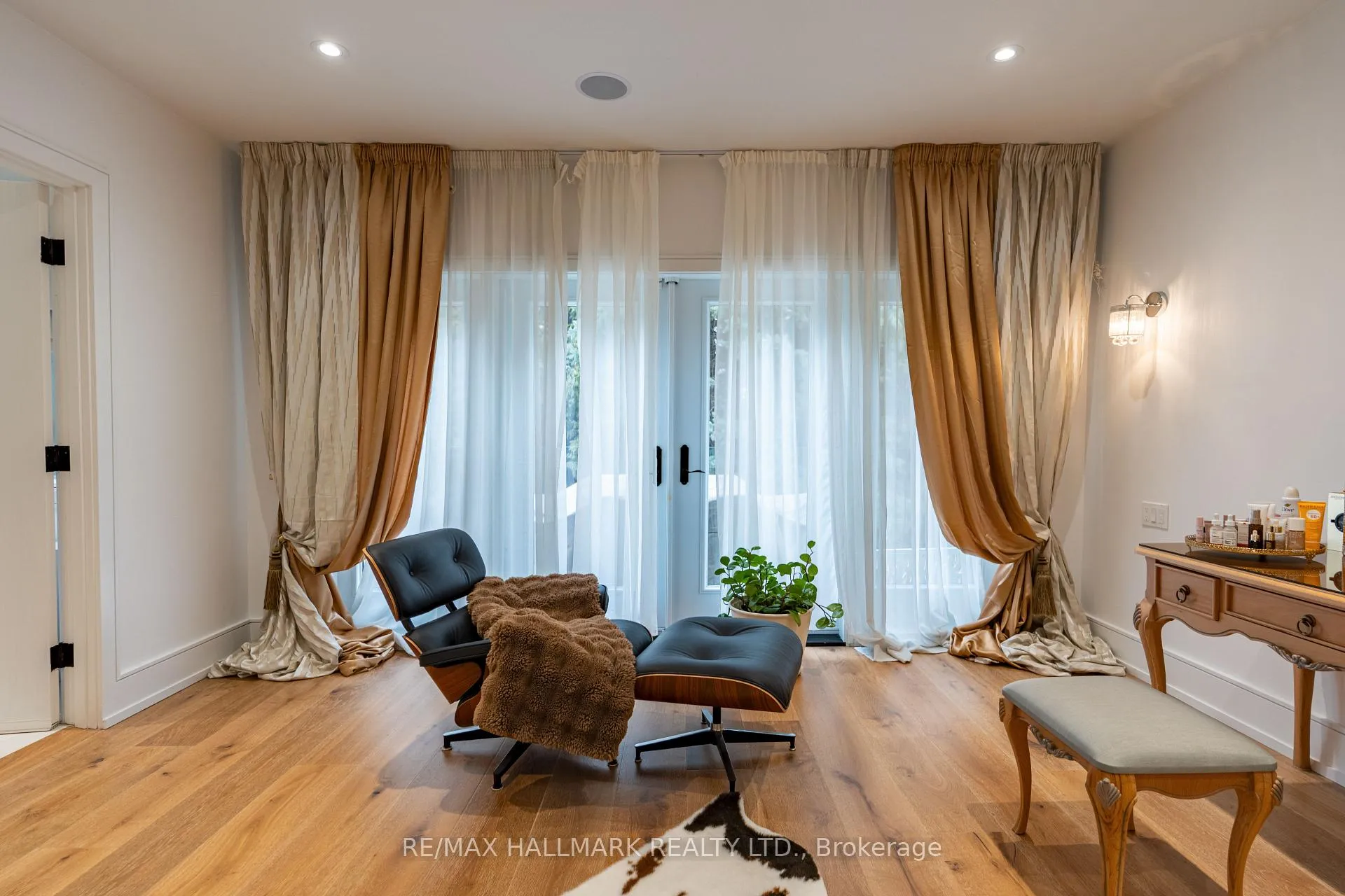 Photo 23 of 124 Timpson Drive, Aurora, Aurora Highlands — HOMEH