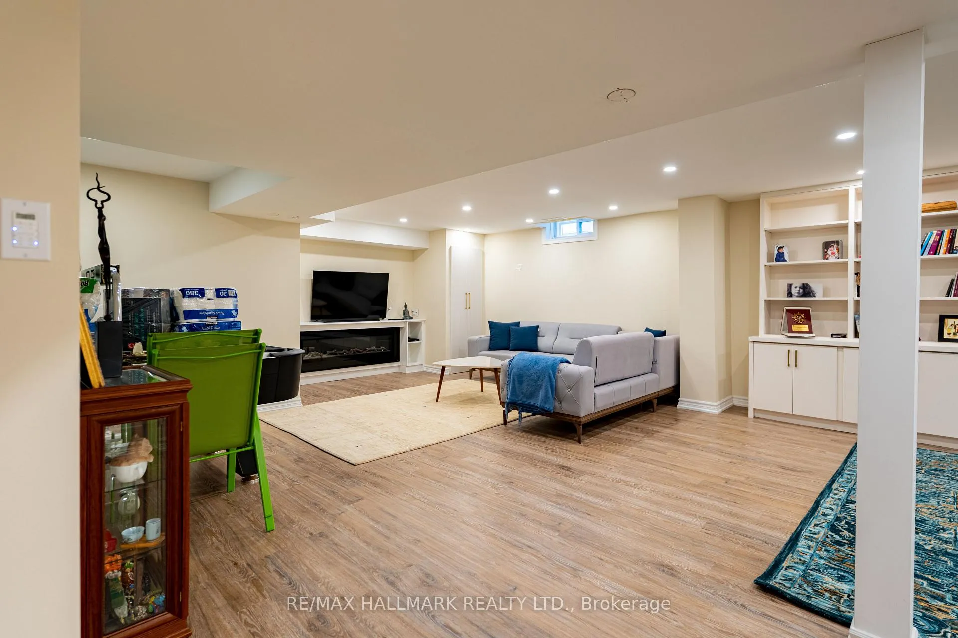 Photo 35 of 124 Timpson Drive, Aurora, Aurora Highlands — HOMEH